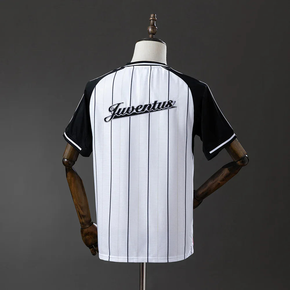 CAMISETA JUVENTUS EDICIÓN MLB (VERSIÓN FAN) - ZonaCamisetas