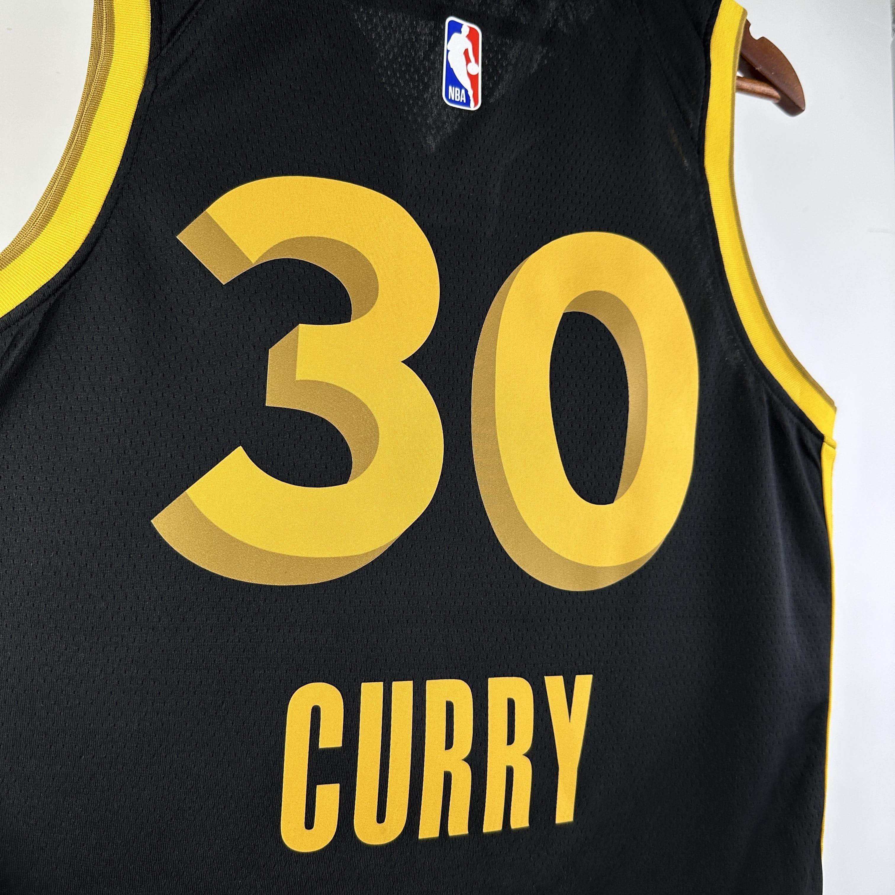 CAMISETA WARRIORS SEASON 24 HOMBRE EDICIÓN CURRY (NBA) - ZonaCamisetas