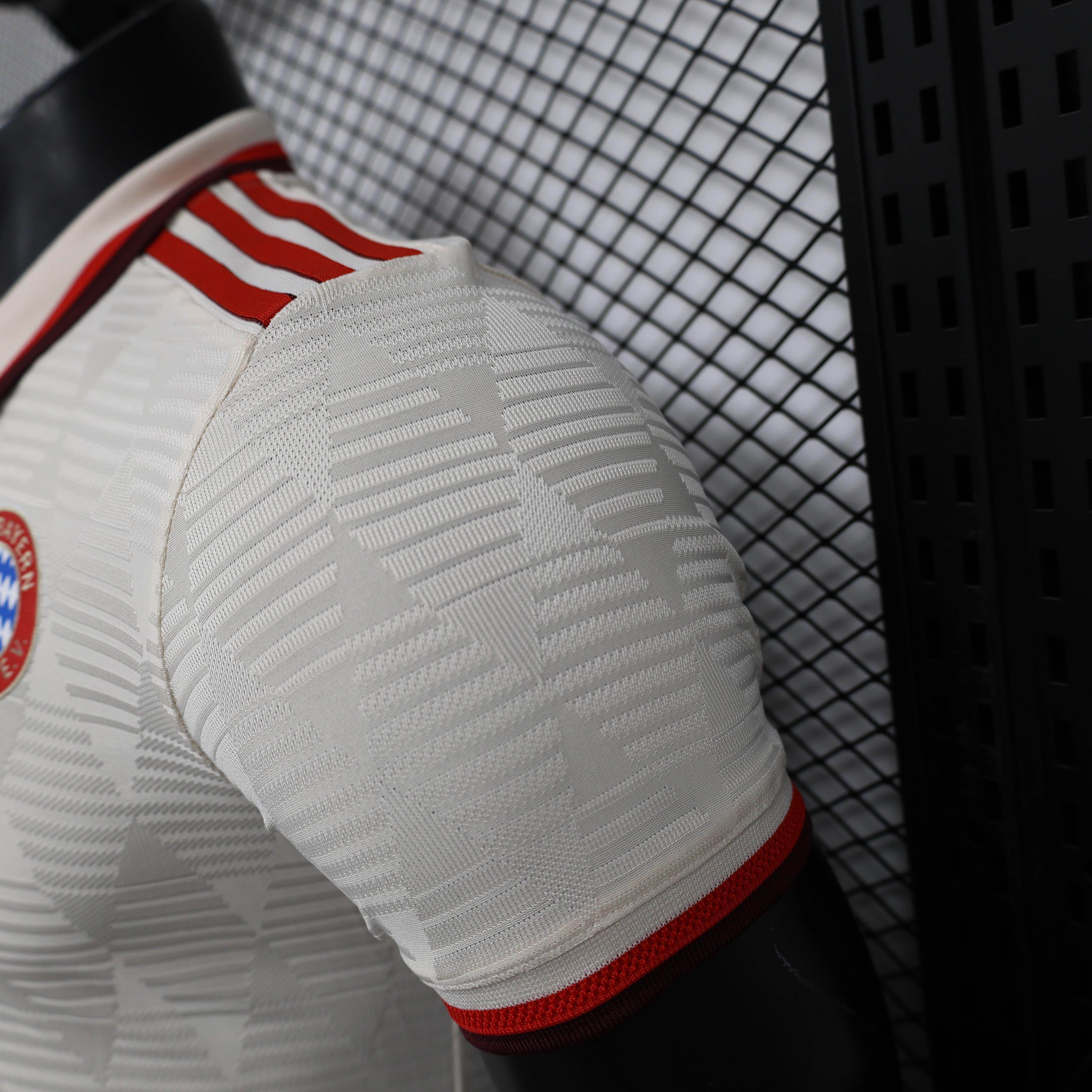 CAMISETA BAYERN DE MUNICH ll 24/25 HOMBRE (VERSIÓN JUGADOR) - ZonaCamisetas