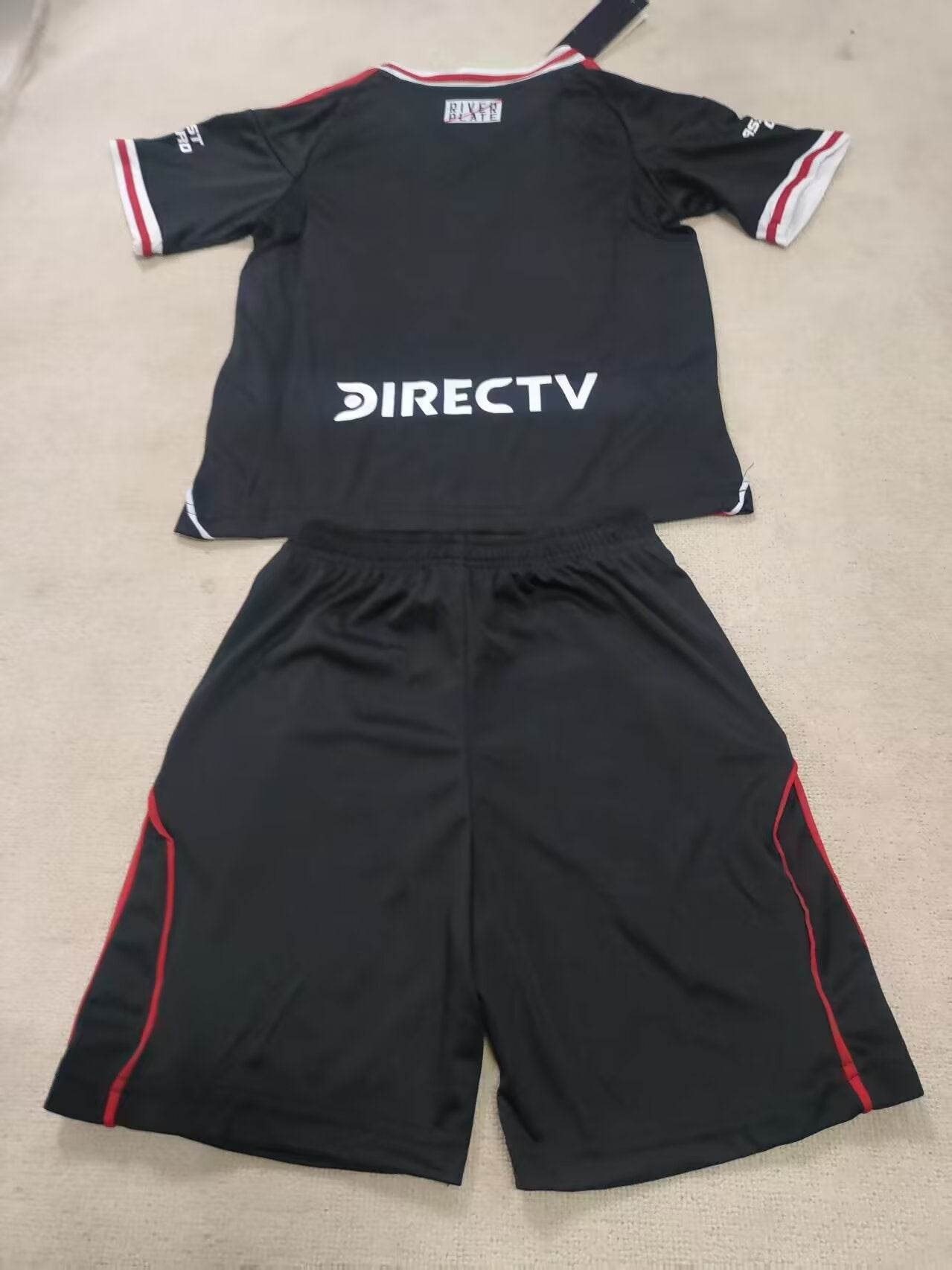 CAMISETA RIVER PLATE l 25/26 CONJUNTO INFANTIL - ZonaCamisetas