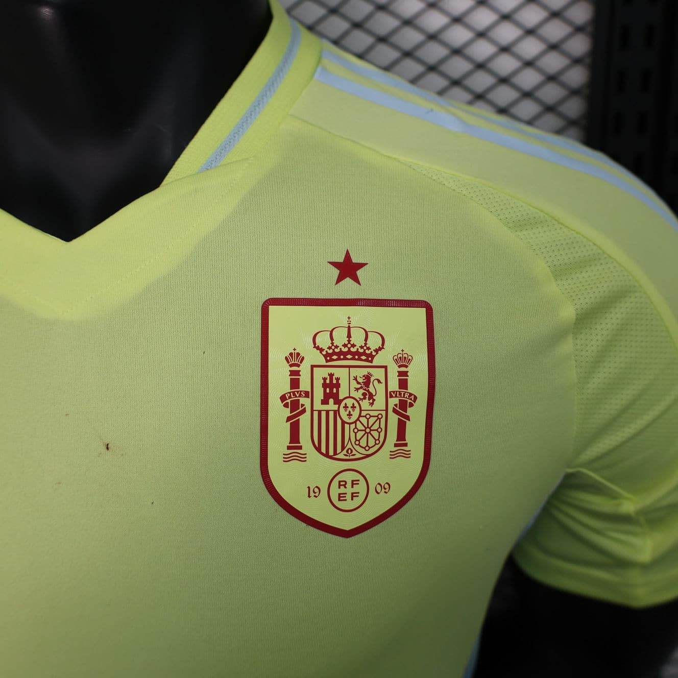 CAMISETA ESPAÑA II EURO 2024 HOMBRE (VERSIÓN JUGADOR) - ZonaCamisetas