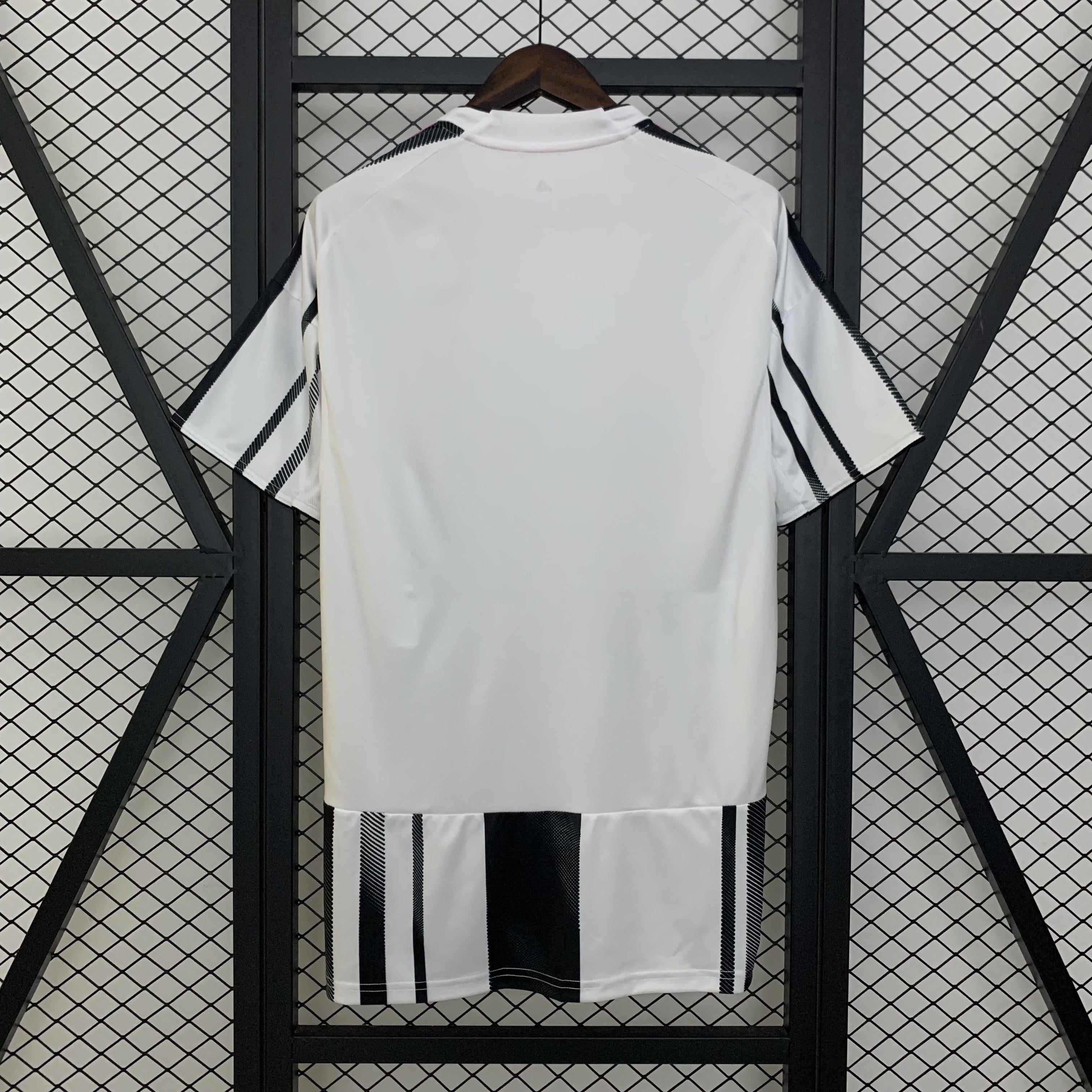 CAMISETA JUVENTUS I 25/26 HOMBRE (VERSIÓN FAN)