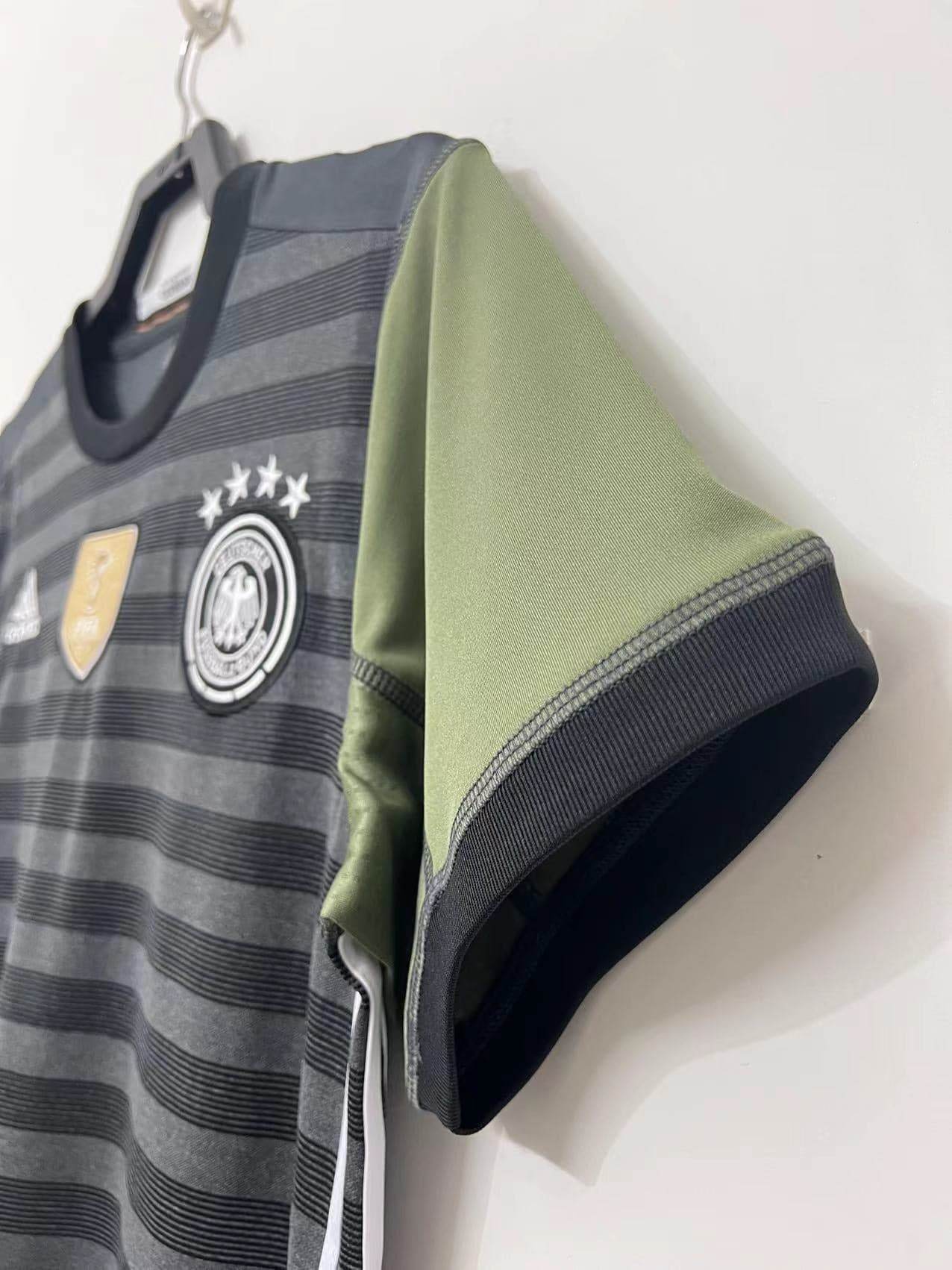 CAMISETA ALEMANIA II 2016 HOMBRE (RETRO) - ZonaCamisetas