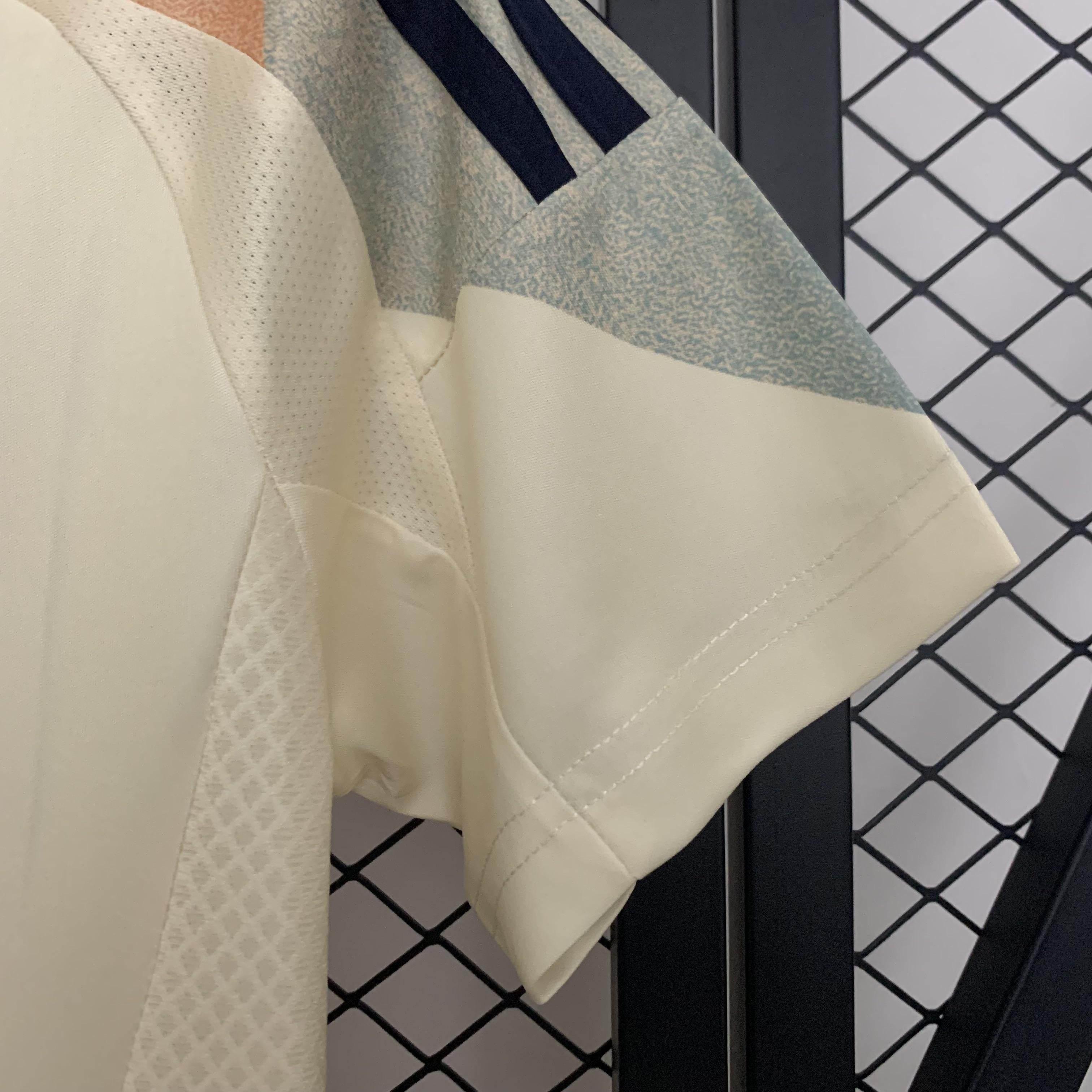 CAMISETA ESPAÑA Il 25/26 MUJER (VERSIÓN FAN) - ZonaCamisetas