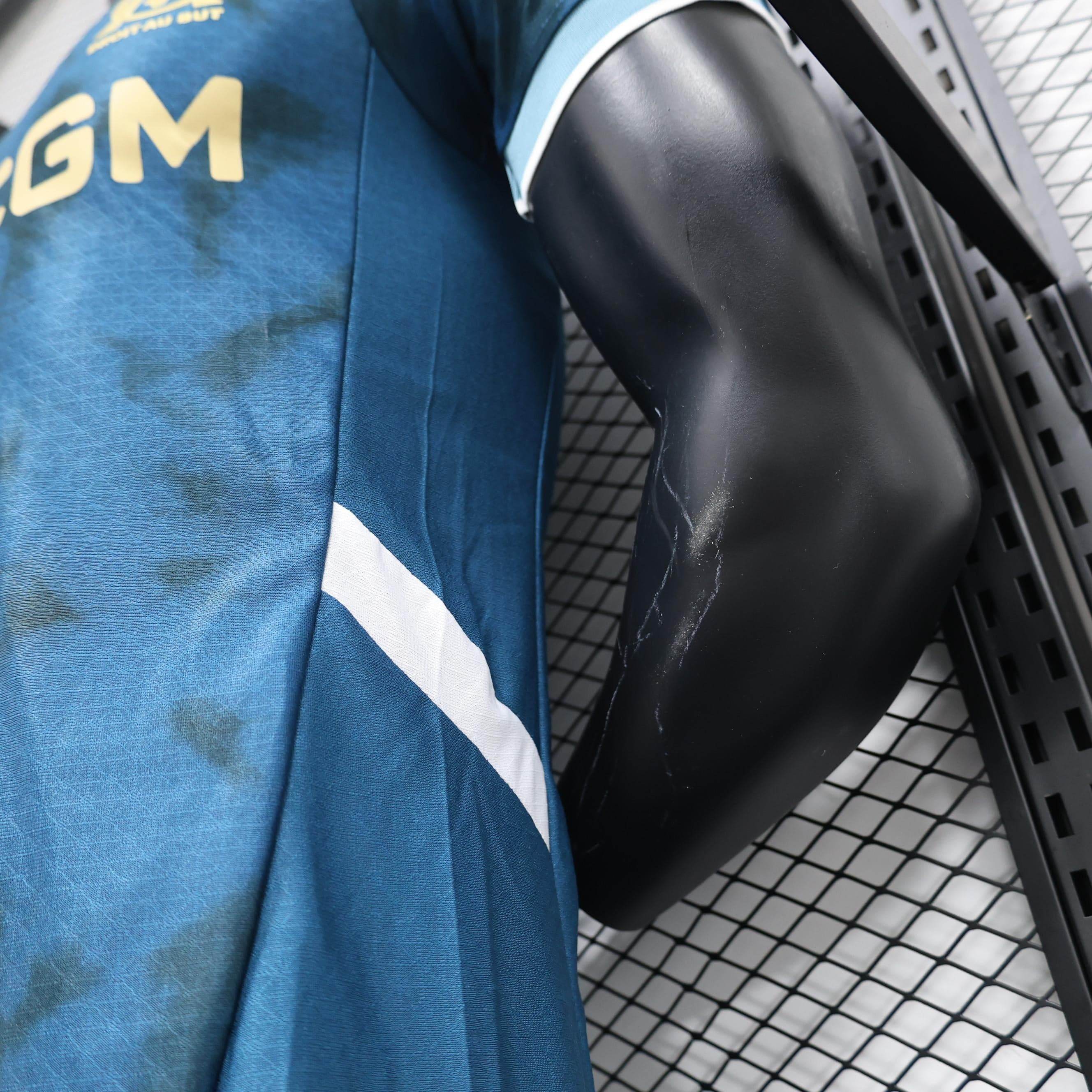 CAMISETA OLYMPIQUE DE MARSEILLE Il 24/25 HOMBRE (VERSIÓN JUGADOR) - ZonaCamisetas