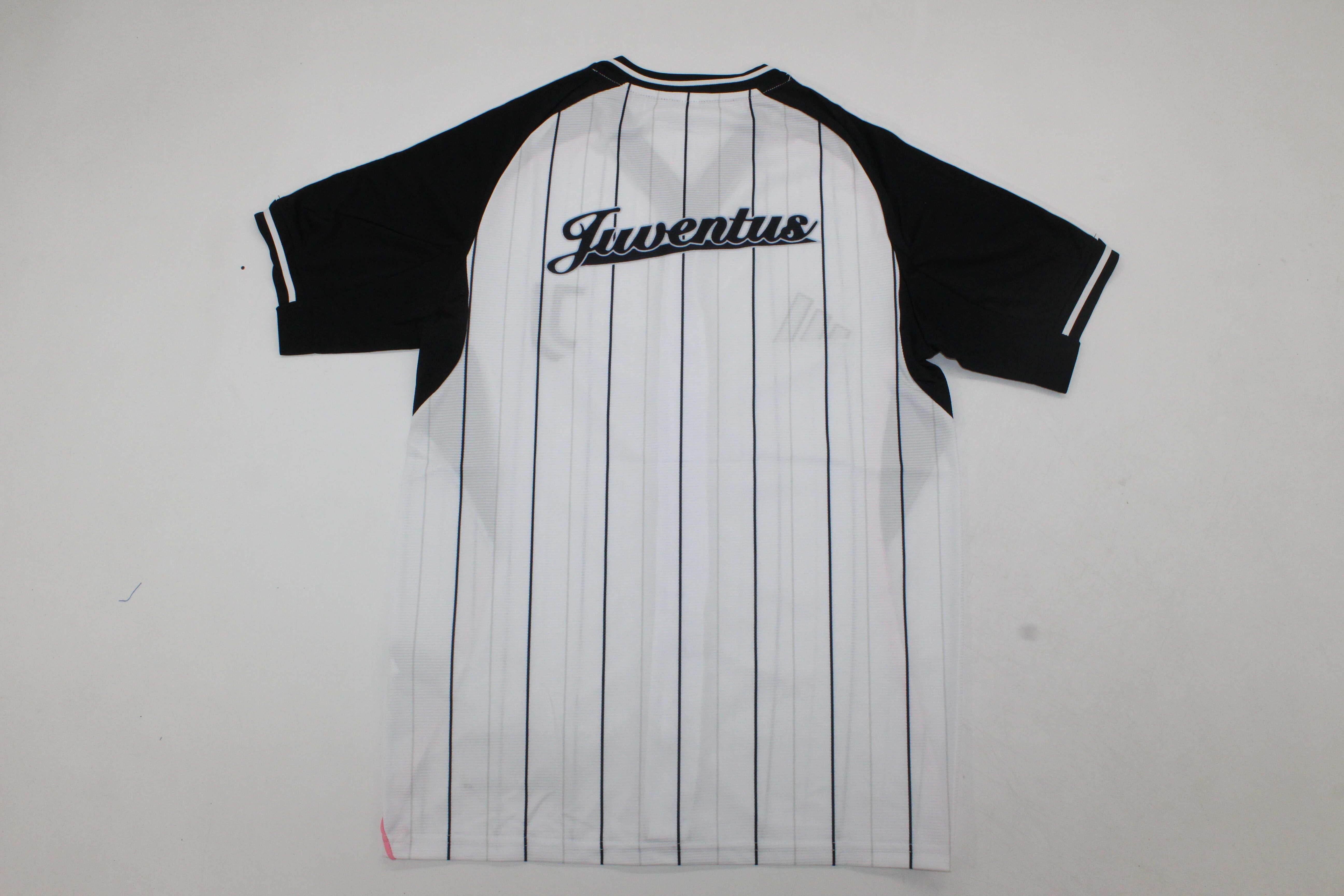 CAMISETA JUVENTUS EDICIÓN MLB (VERSIÓN FAN) - ZonaCamisetas
