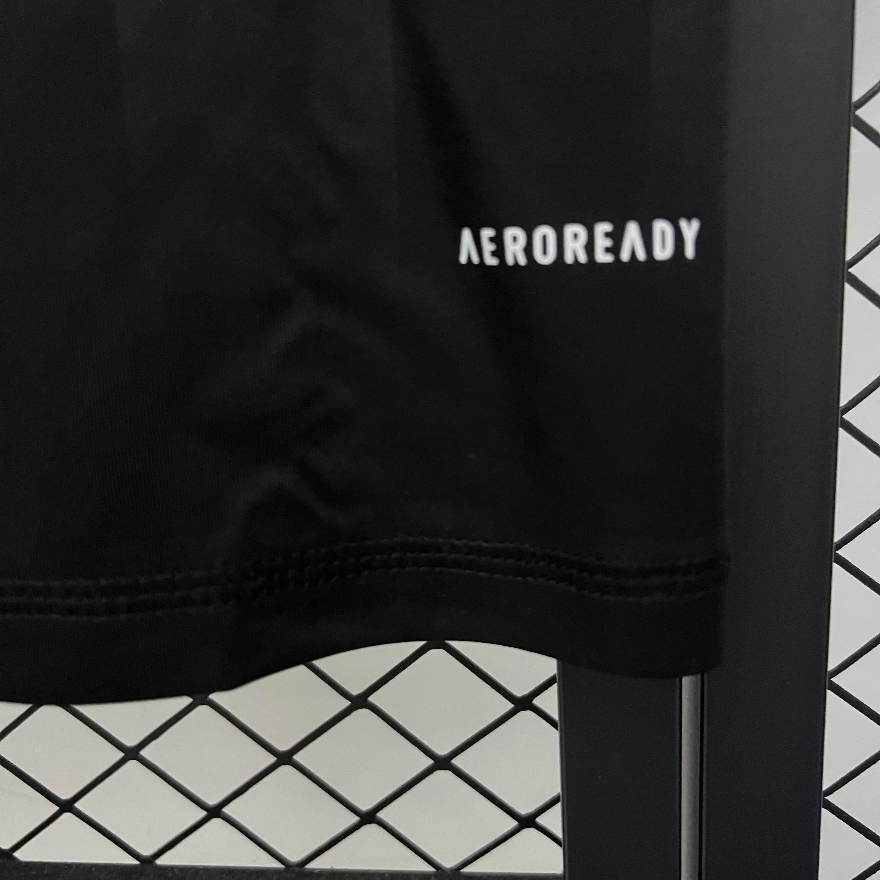 CAMISETA REAL MADRID PORTERO I 25/26 HOMBRE (VERSIÓN FAN) - ZonaCamisetas