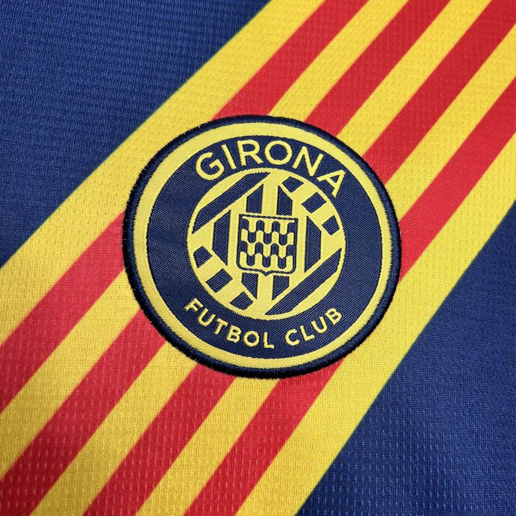CAMISETA GIRONA Il 24/25 HOMBRE (VERSIÓN FAN) - ZonaCamisetas