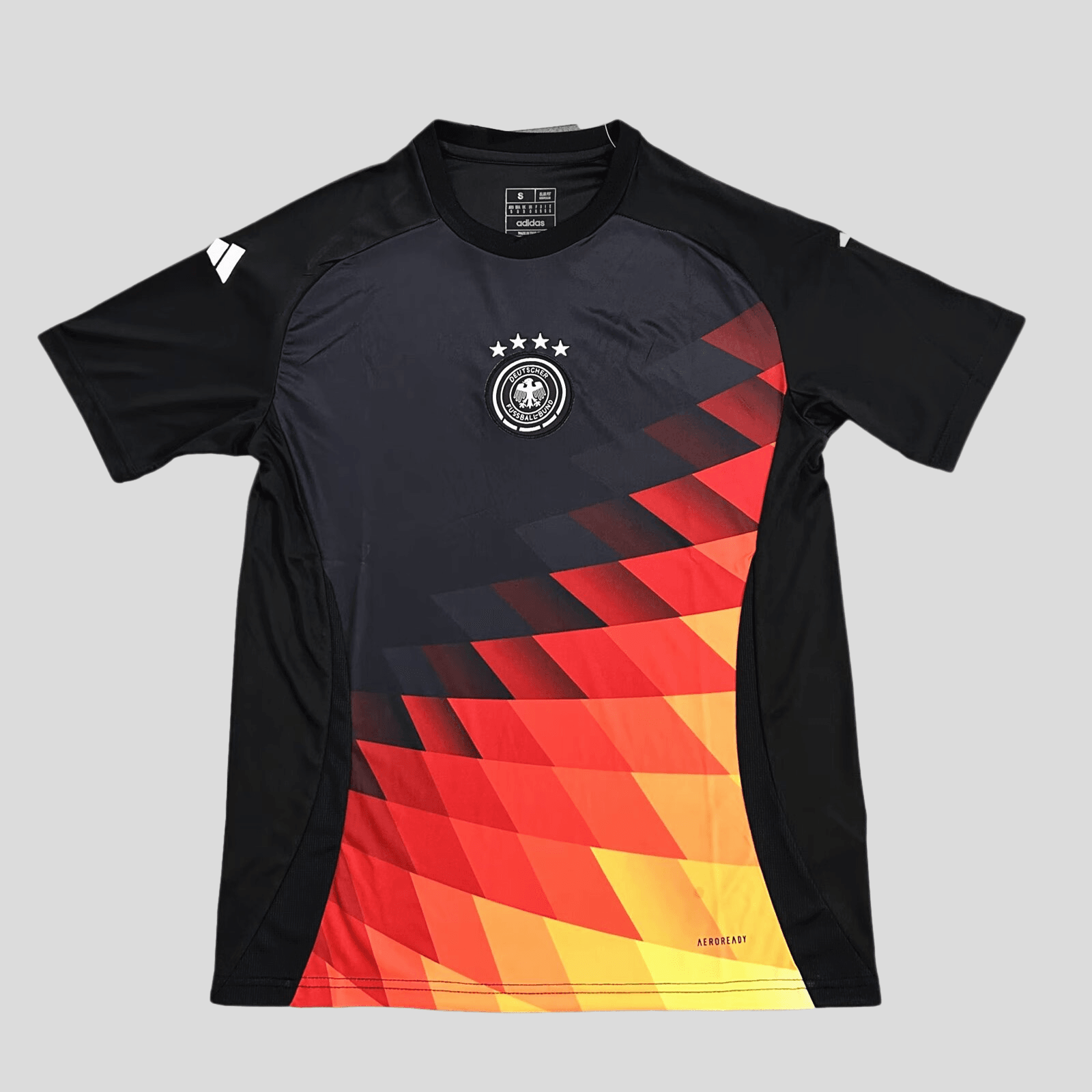 CAMISETA ALEMANIA PREMATCH 24/25 HOMBRE (VERSIÓN FAN) - ZonaCamisetas