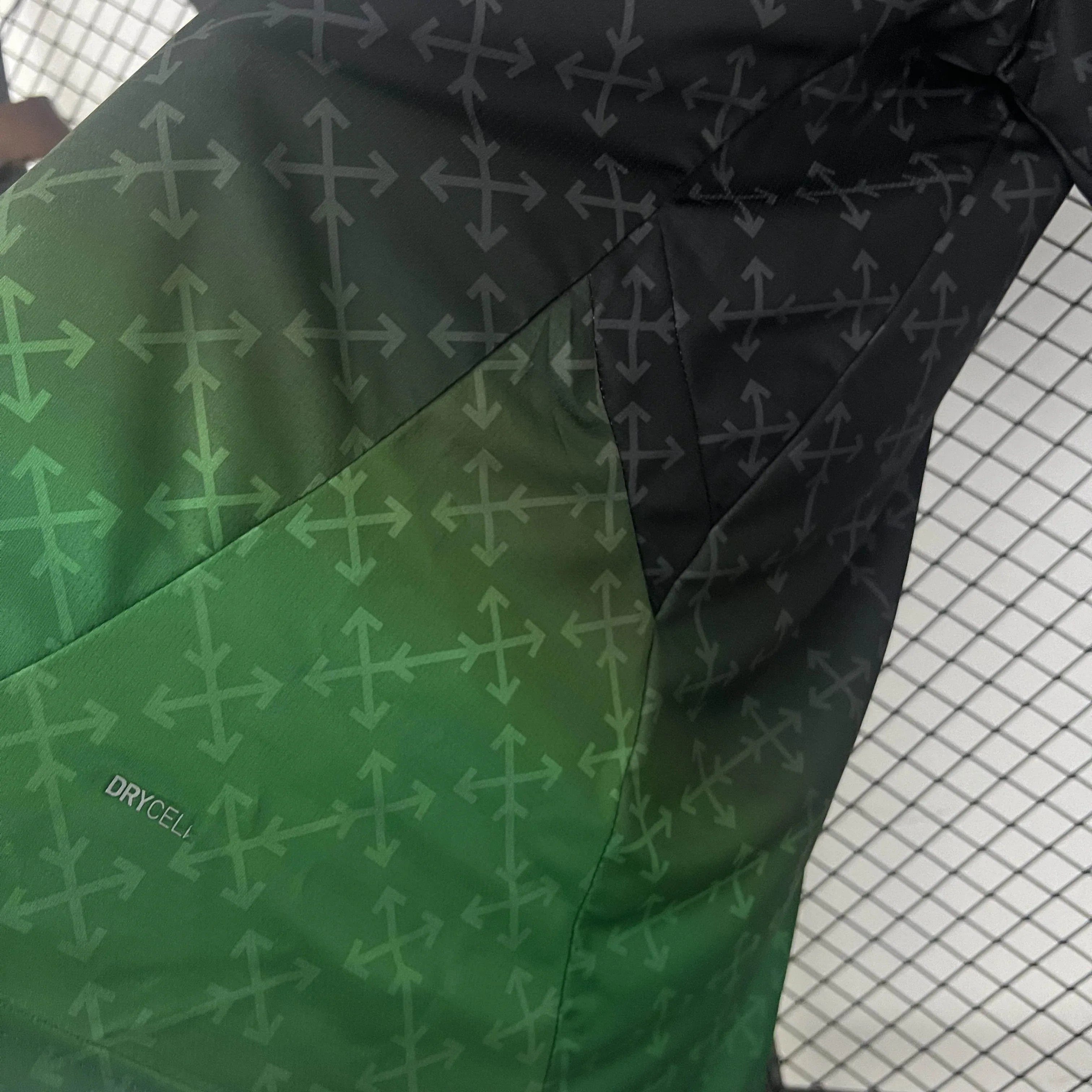 CAMISETA AC MILAN I 25/26 HOMBRE (VERSIÓN FAN) - ZonaCamisetas