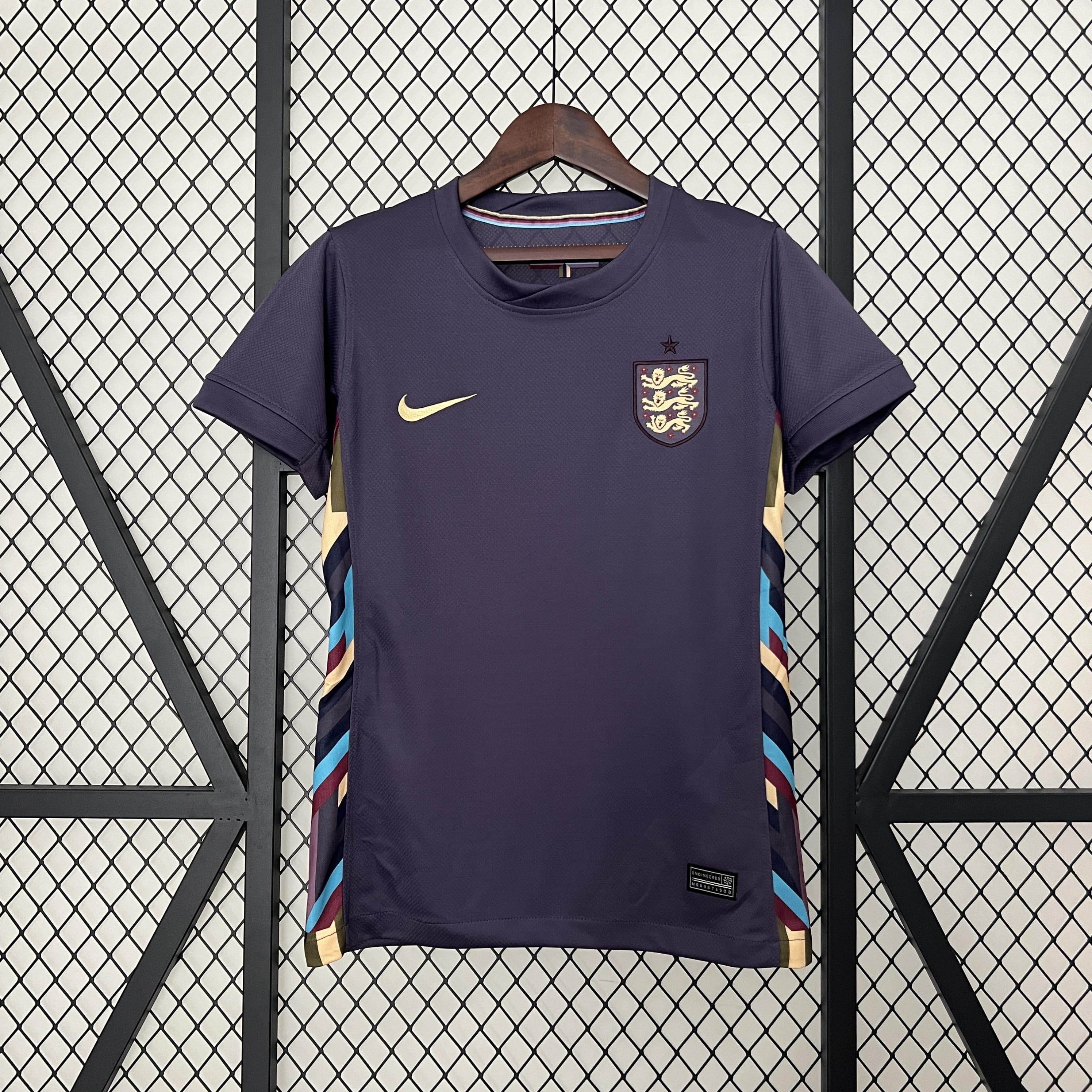 CAMISETA INGLATERRA lI EURO 2024 MUJER (VERSIÓN FAN) - ZonaCamisetas