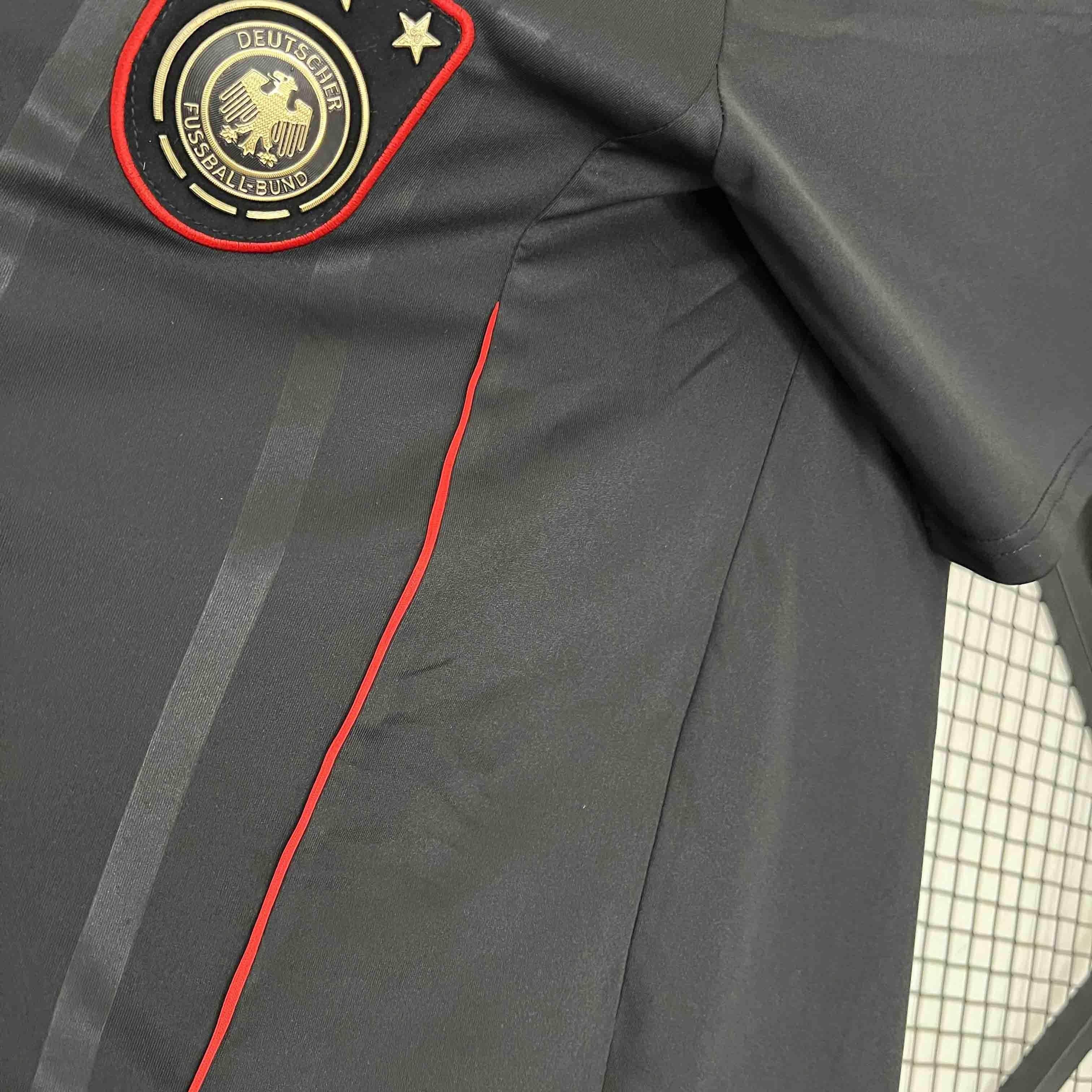 CAMISETA ALEMANIA lI 2010 HOMBRE (RETRO) - ZonaCamisetas