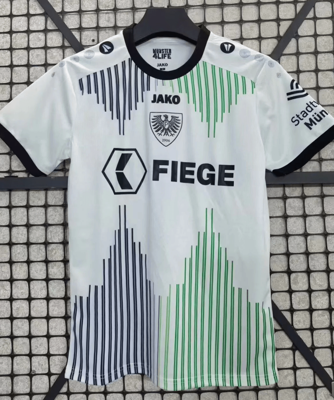 CAMISETA PREUBEN MUNSTER II 25/26 HOMBRE (VERSIÓN FAN) - ZonaCamisetas