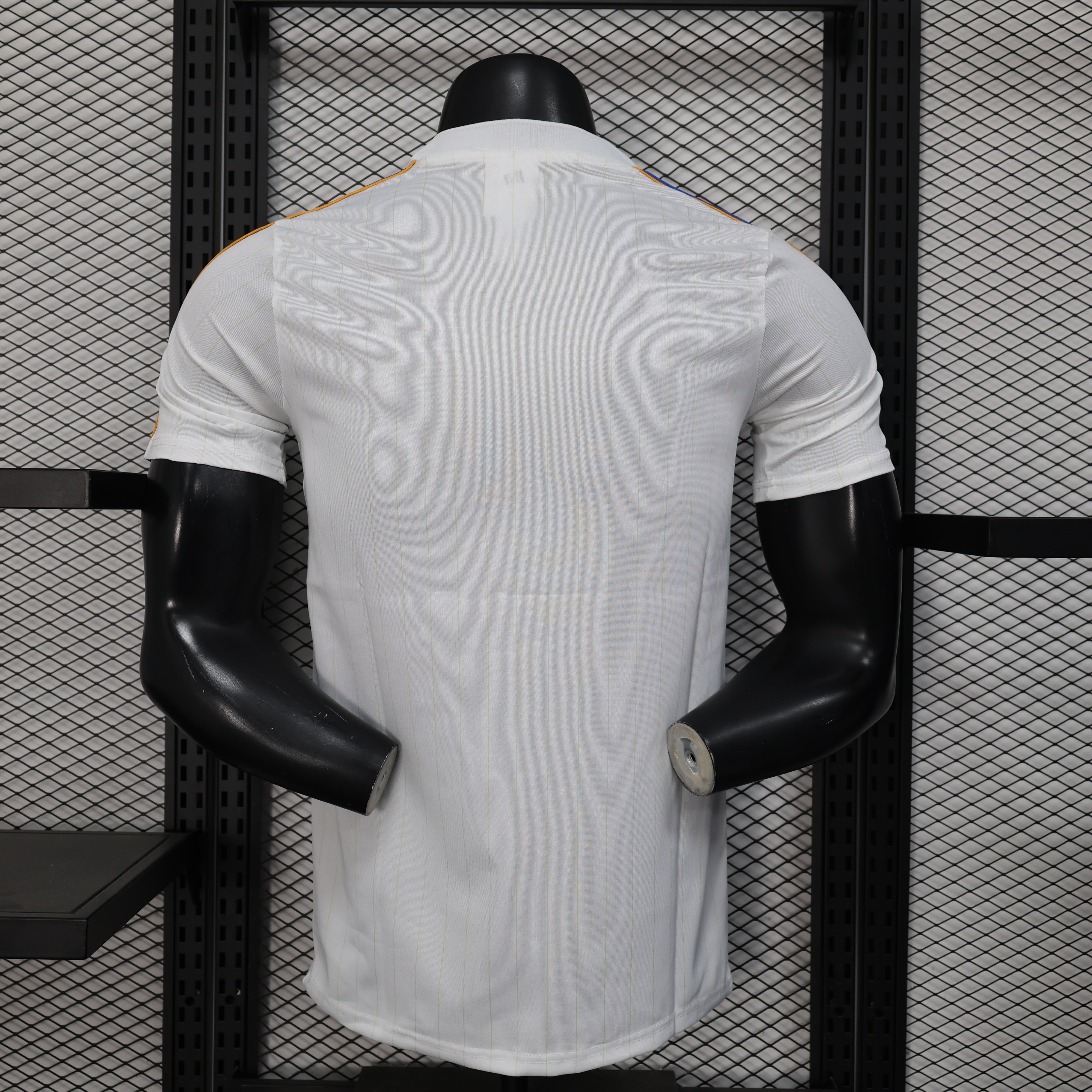 CAMISETA REAL MADRID ICON 25/26 (VERSIÓN JUGADOR)