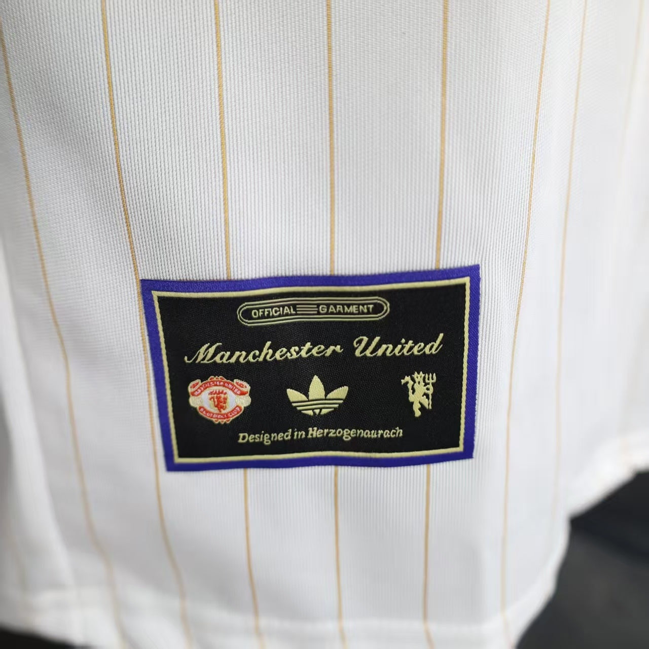 CAMISETA MANCHESTER UNITED ICON 25/26 HOMBRE (VERSIÓN JUGADOR)