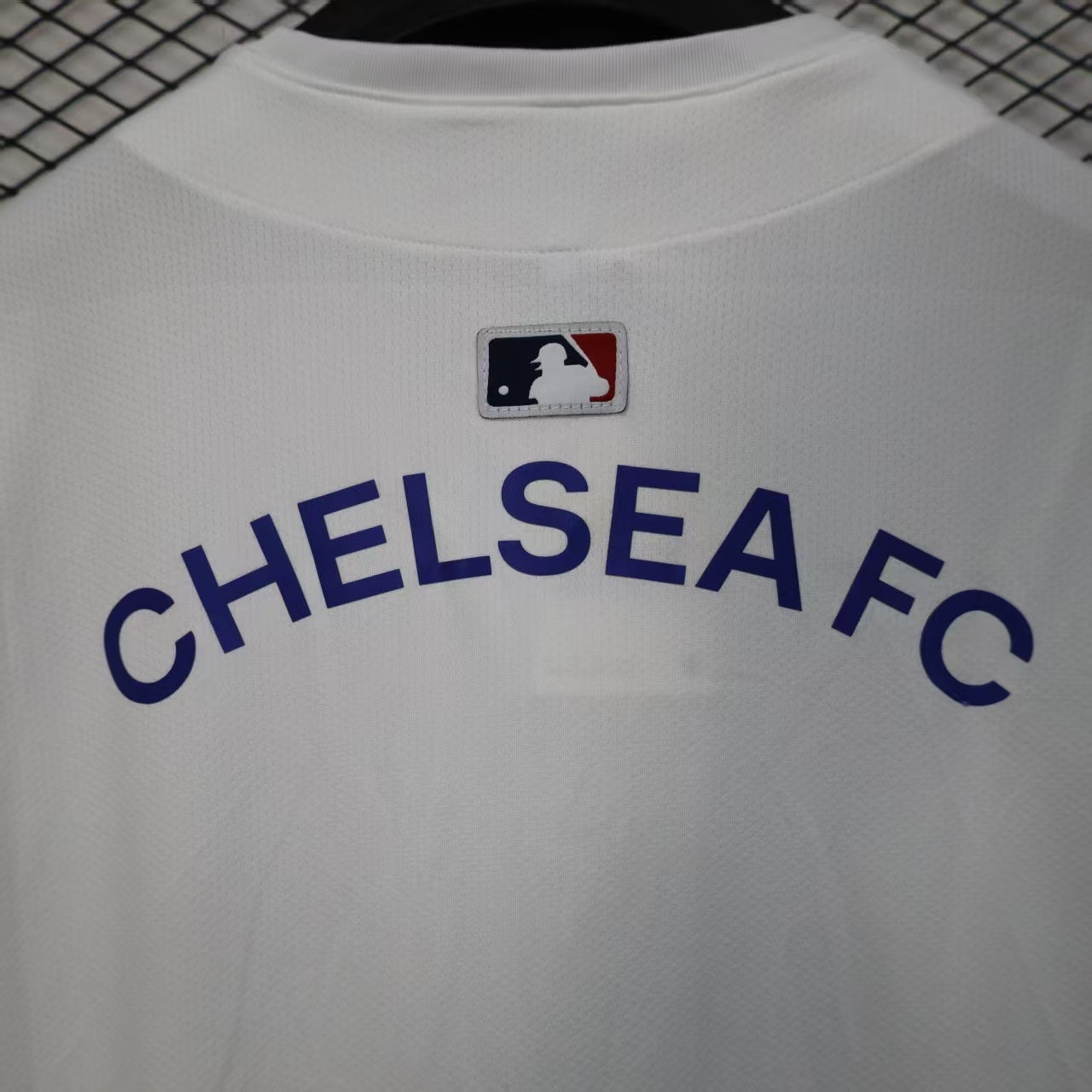 CAMISETA CHELSEA EDICIÓN MLB (VERSIÓN FAN)