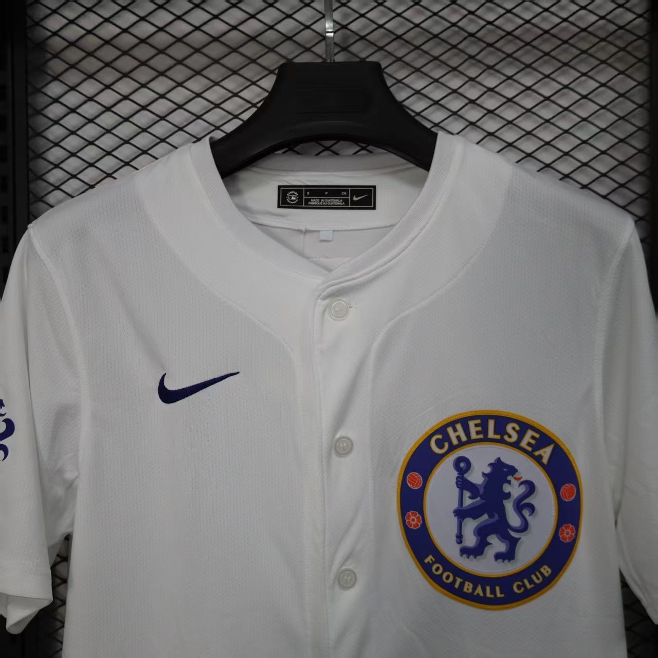 CAMISETA CHELSEA EDICIÓN MLB (VERSIÓN FAN)