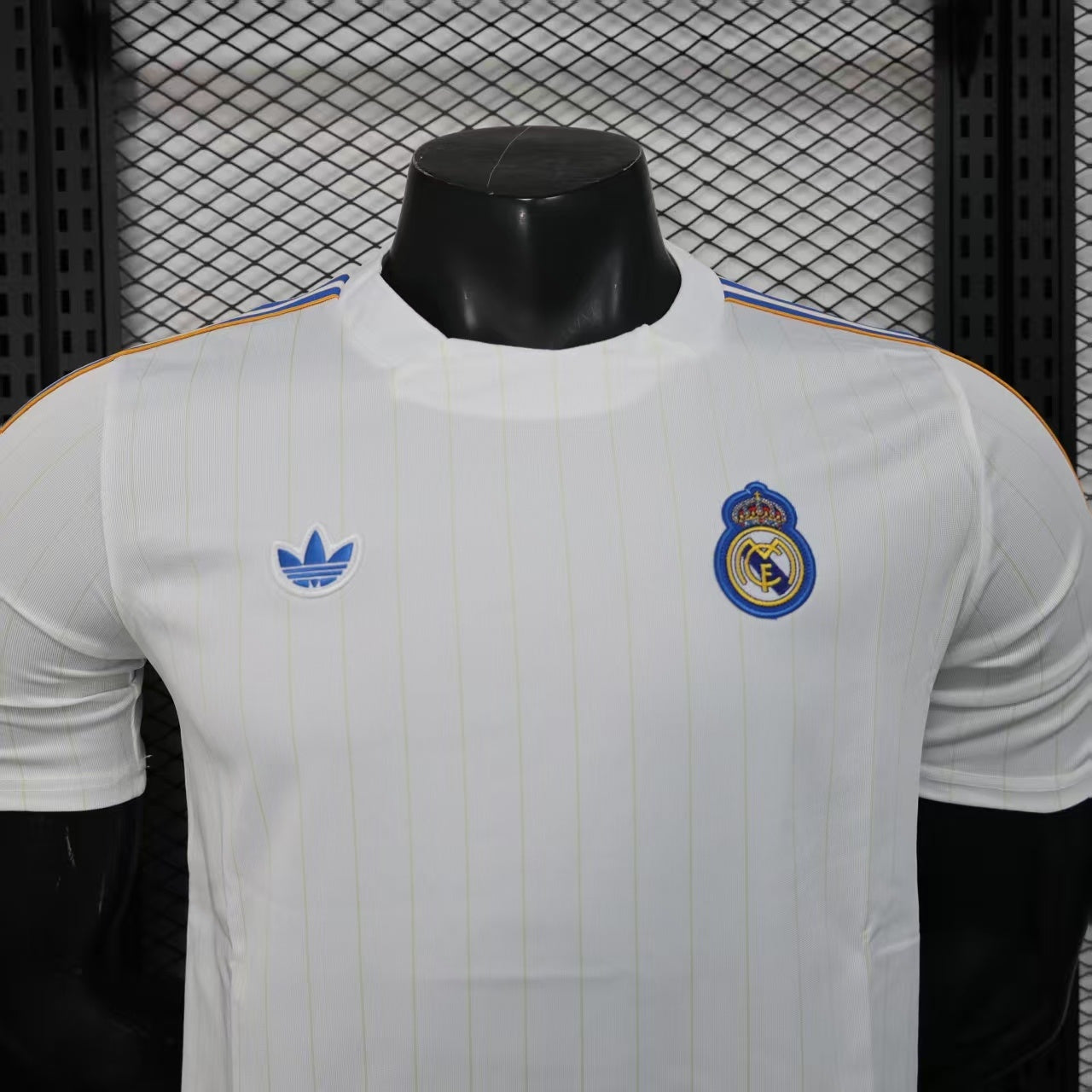CAMISETA REAL MADRID ICON 25/26 (VERSIÓN JUGADOR)
