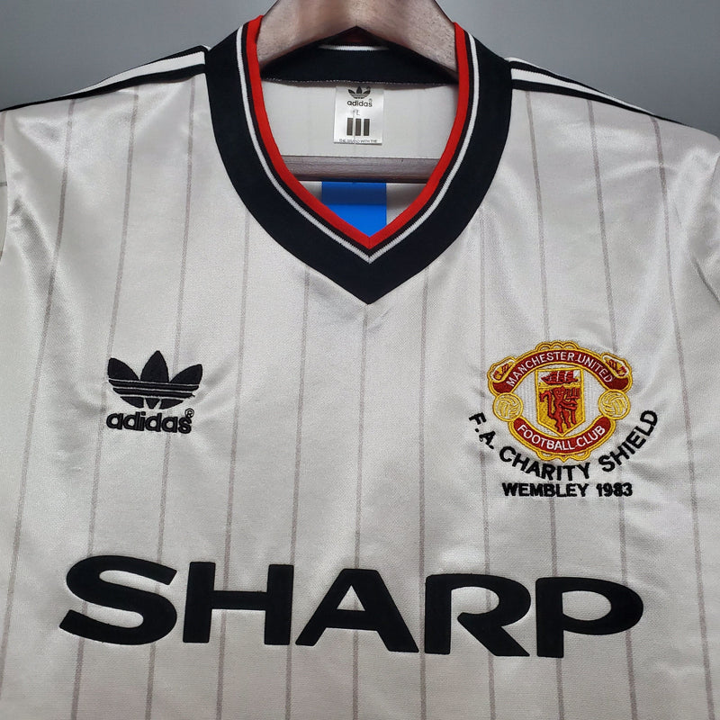 CAMISETA MANCHESTER UNITED II 1983 HOMBRE (RETRO)