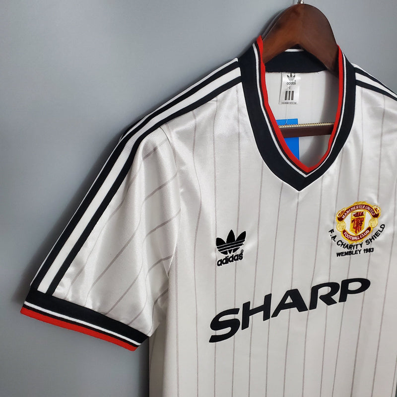 CAMISETA MANCHESTER UNITED II 1983 HOMBRE (RETRO)