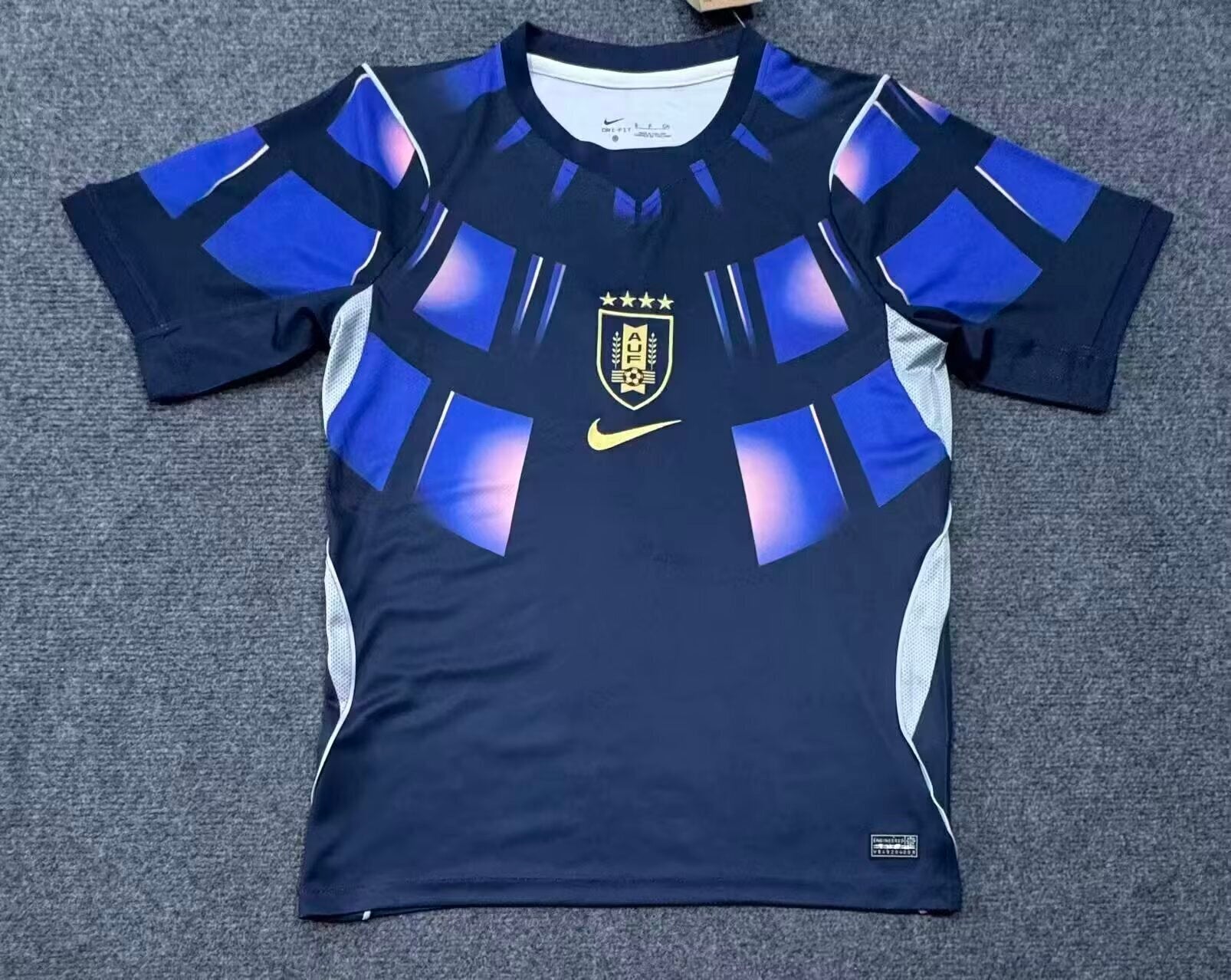 CAMISETA PREMATCH URUGUAY I 2026 HOMBRE (VERSIÓN FAN)