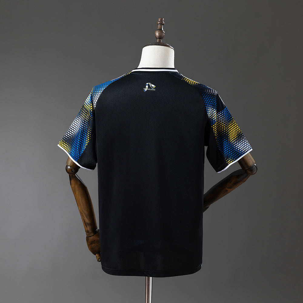 CAMISETA LEEDS IIl 25/26 HOMBRE (VERSIÓN FAN)