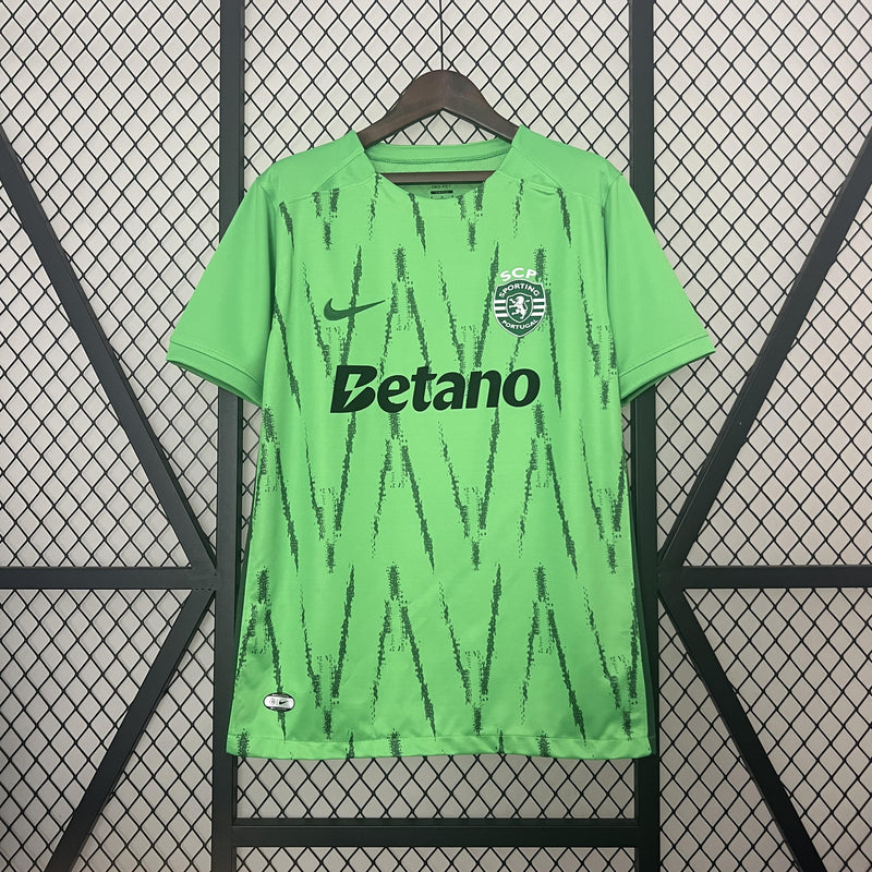 CAMISETA SPORTING LISBOA Ill 24/25 HOMBRE (VERSIÓN FAN)