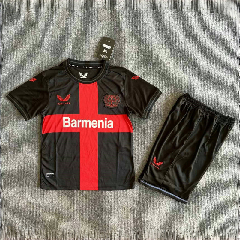 CAMISETA BAYER LEVERKUSEN I 23/24 CONJUNTO INFANTIL