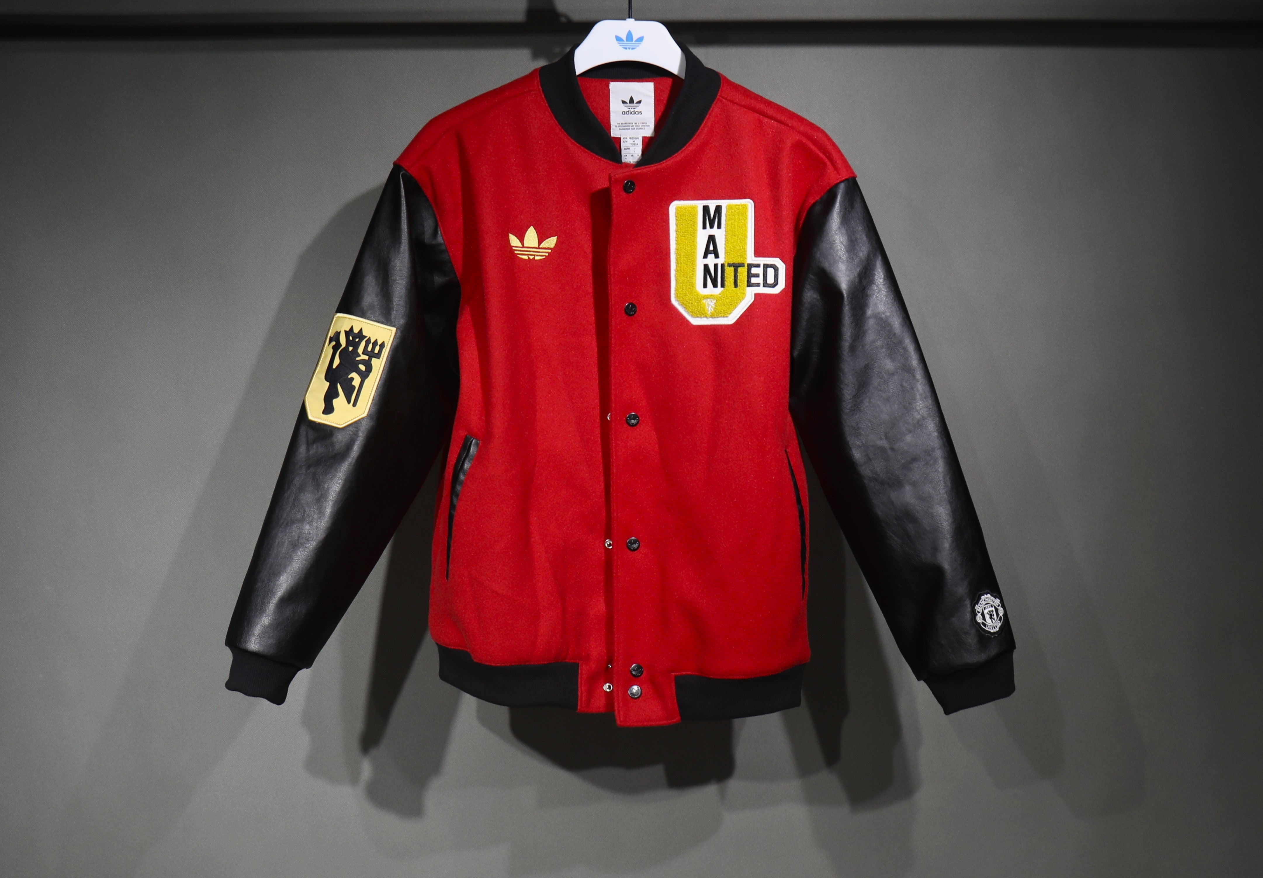 CHAQUETA MANCHESTER UNITED l 2025