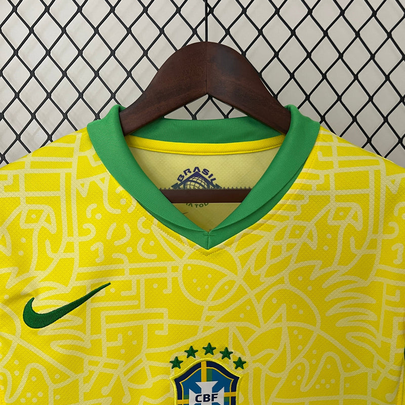 CAMISETA BRASIL I 2024 MUJER (VERSIÓN FAN)