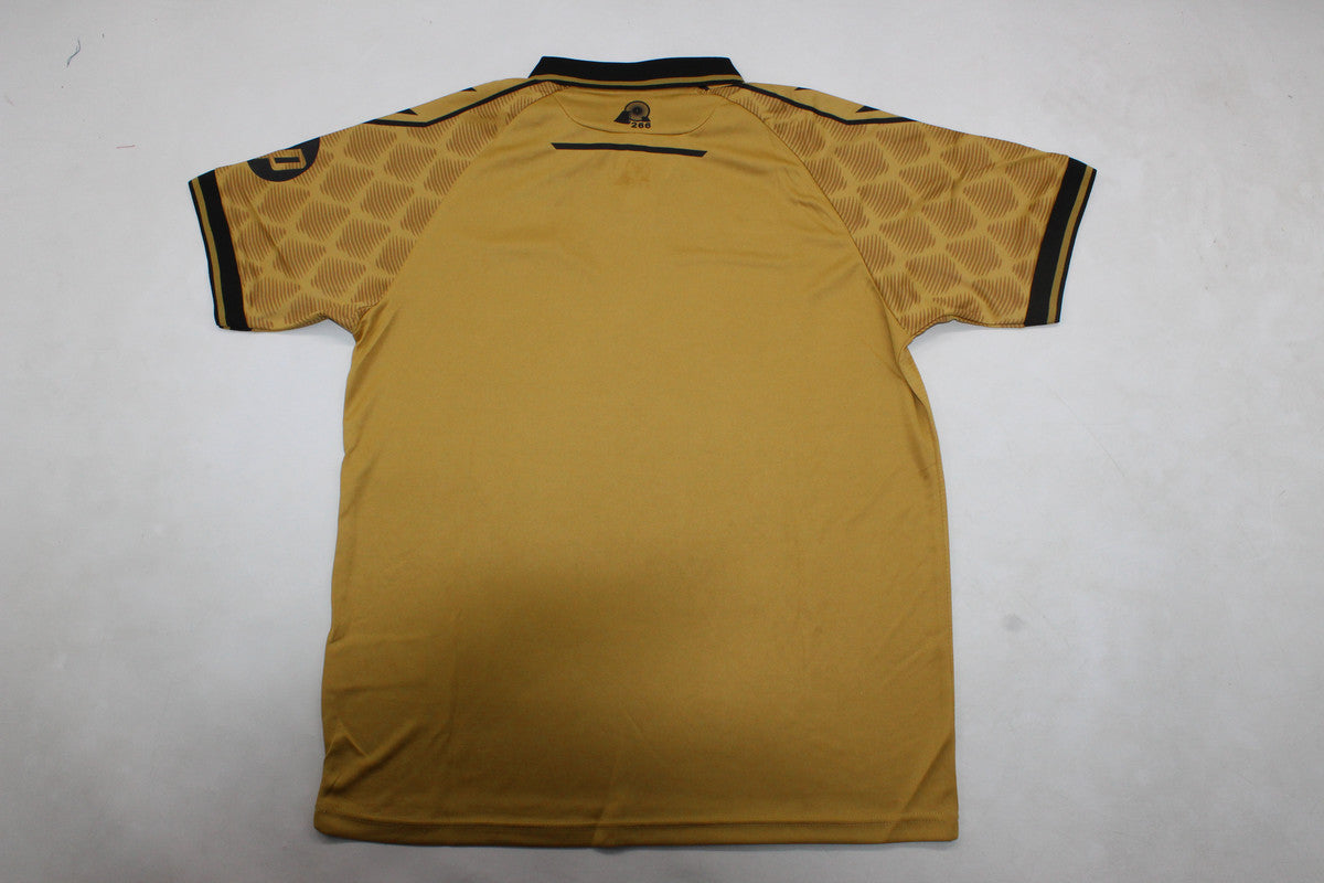 CAMISETA WREXHAM 24/25 HOMBRE (VERSIÓN FAN)
