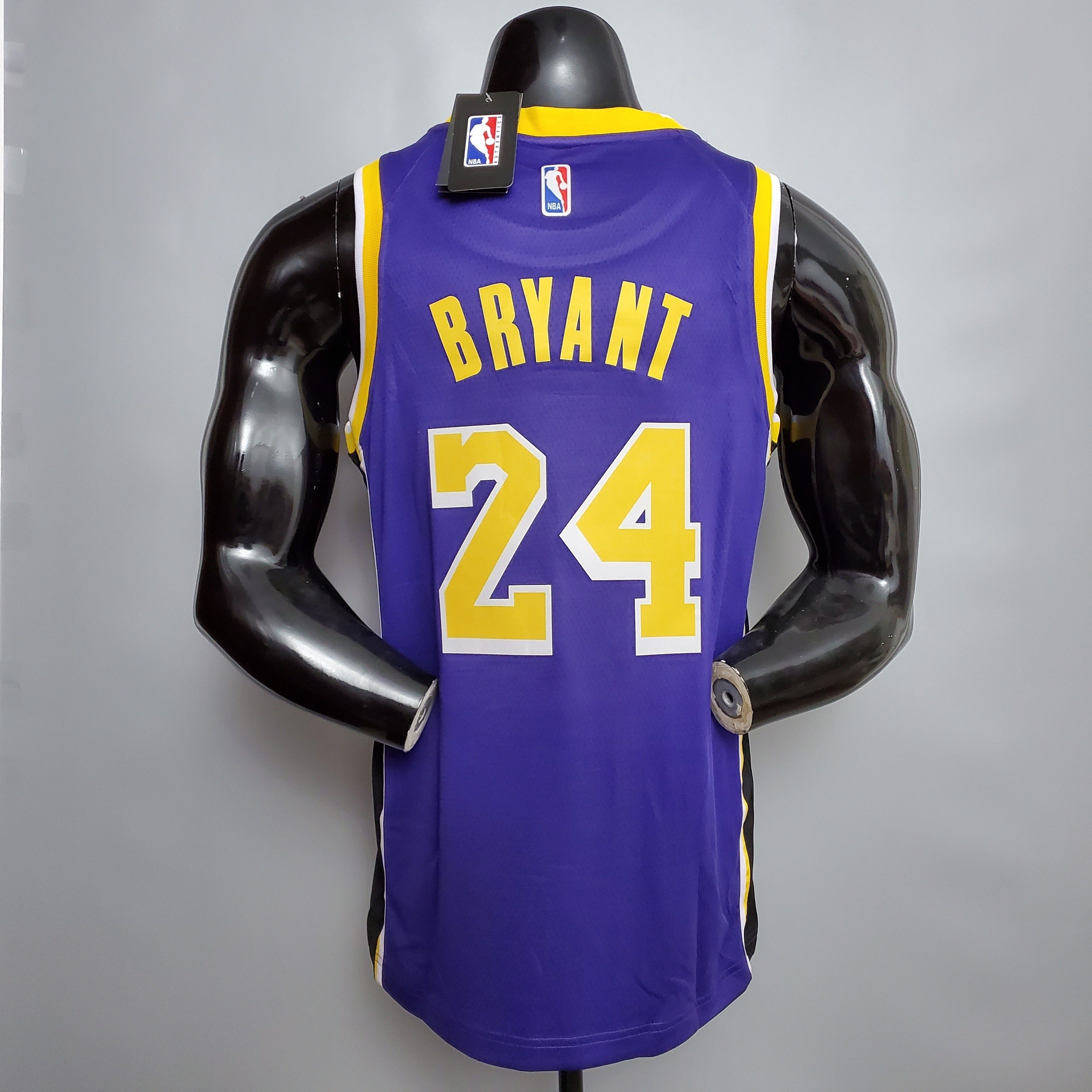 CAMISETA LAKERS PURPLE HOMBRE EDICIÓN BRYANT (NBA)