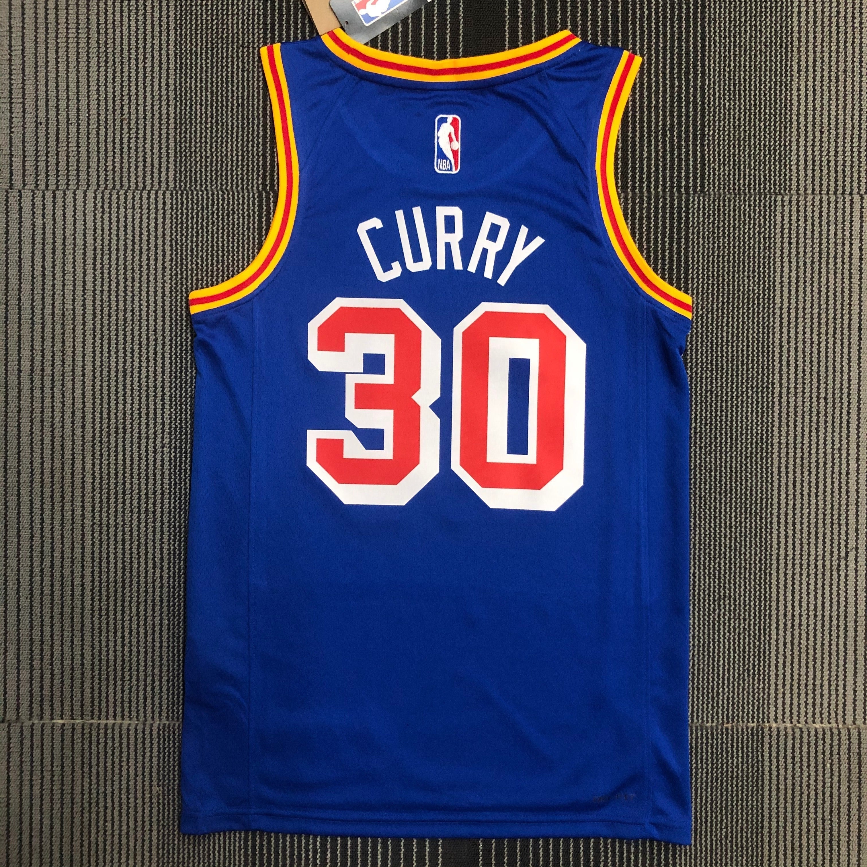 CAMISETA WARRIORS HOMBRE EDICIÓN CURRY (NBA)