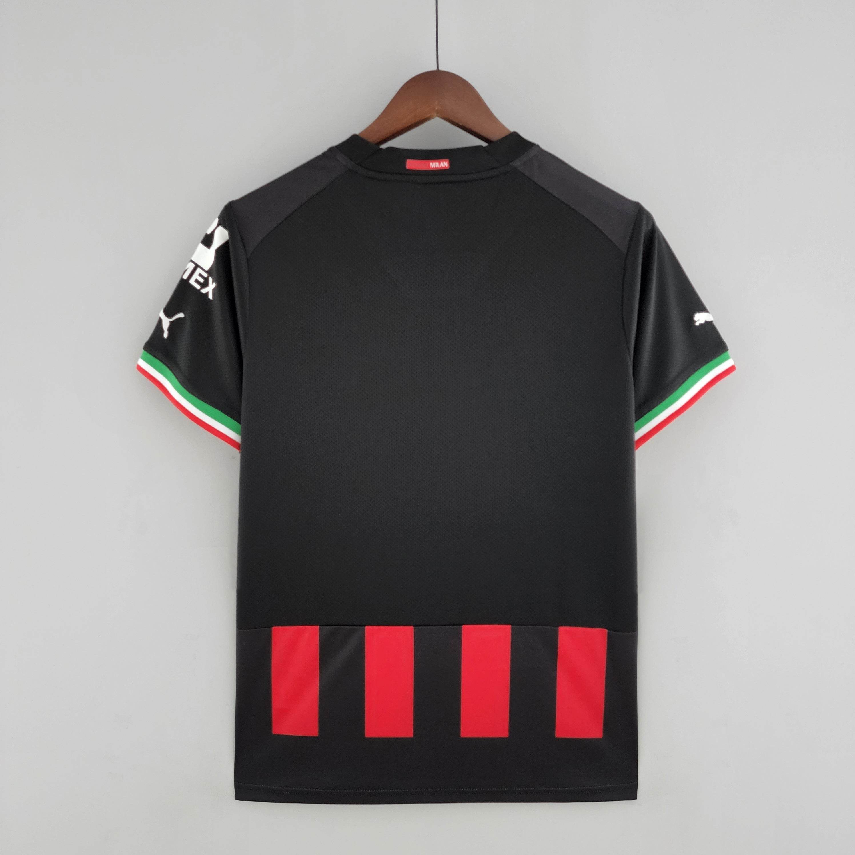 CAMISETA AC MILAN I 22/23 HOMBRE (VERSIÓN FAN) - ZonaCamisetas