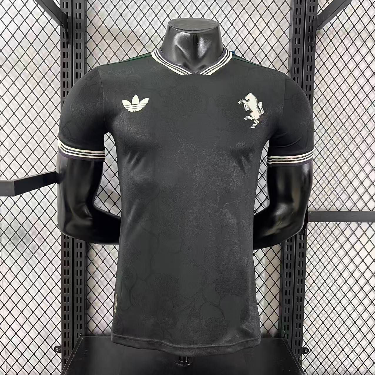 CAMISETA JUVENTUS ESPECIAL 25/26 HOMBRE (VERSION JUGADOR)