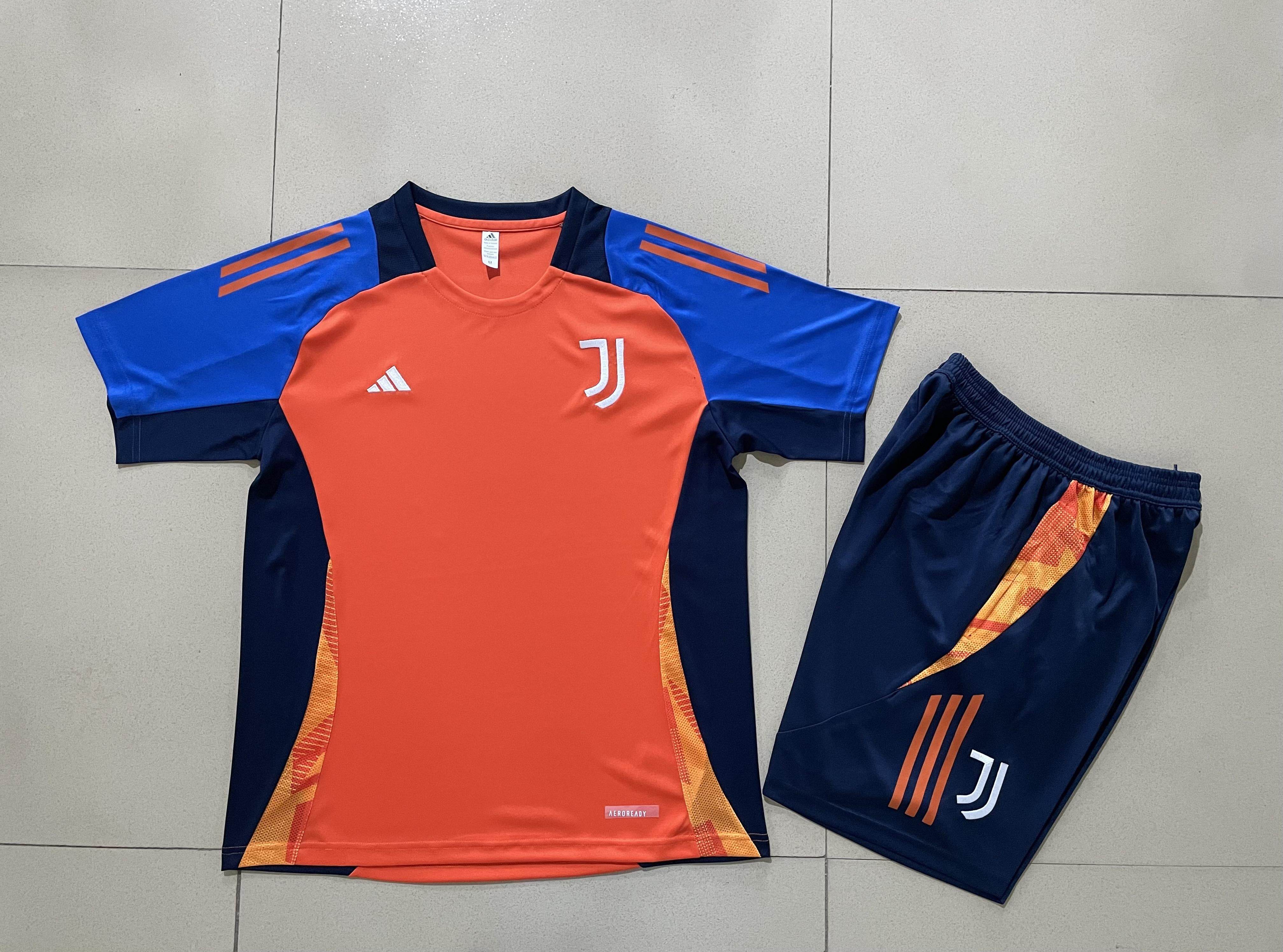 CONJUNTO CORTO JUVENTUS ENTRENAMIENTO 24/25 HOMBRE - ZonaCamisetas