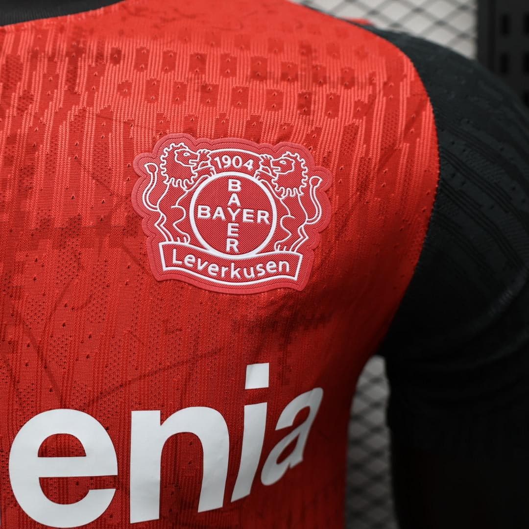 CAMISETA BAYERN LEVERKUSEN I 24/25 HOMBRE (VERSIÓN JUGADOR)