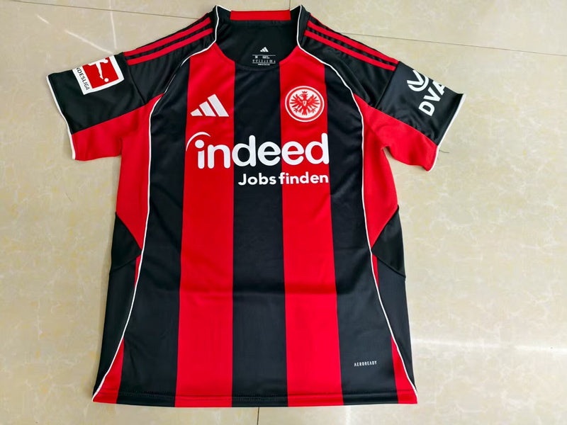 CAMISETA FRANKFURT I 25/26 HOMBRE (VERSIÓN FAN)