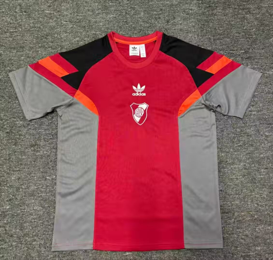 CAMISETA RIVER PLATE ENTRENAMIENTO II 25/26 HOMBRE (VERSIÓN FAN)