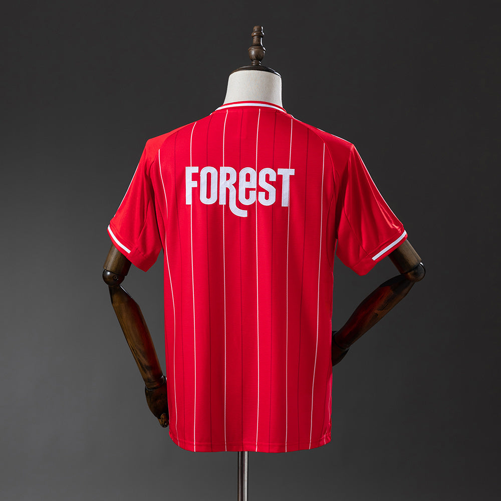 CAMISETA NOTTINGHAM FOREST I EDICIÓN MLB (VERSIÓN FAN)