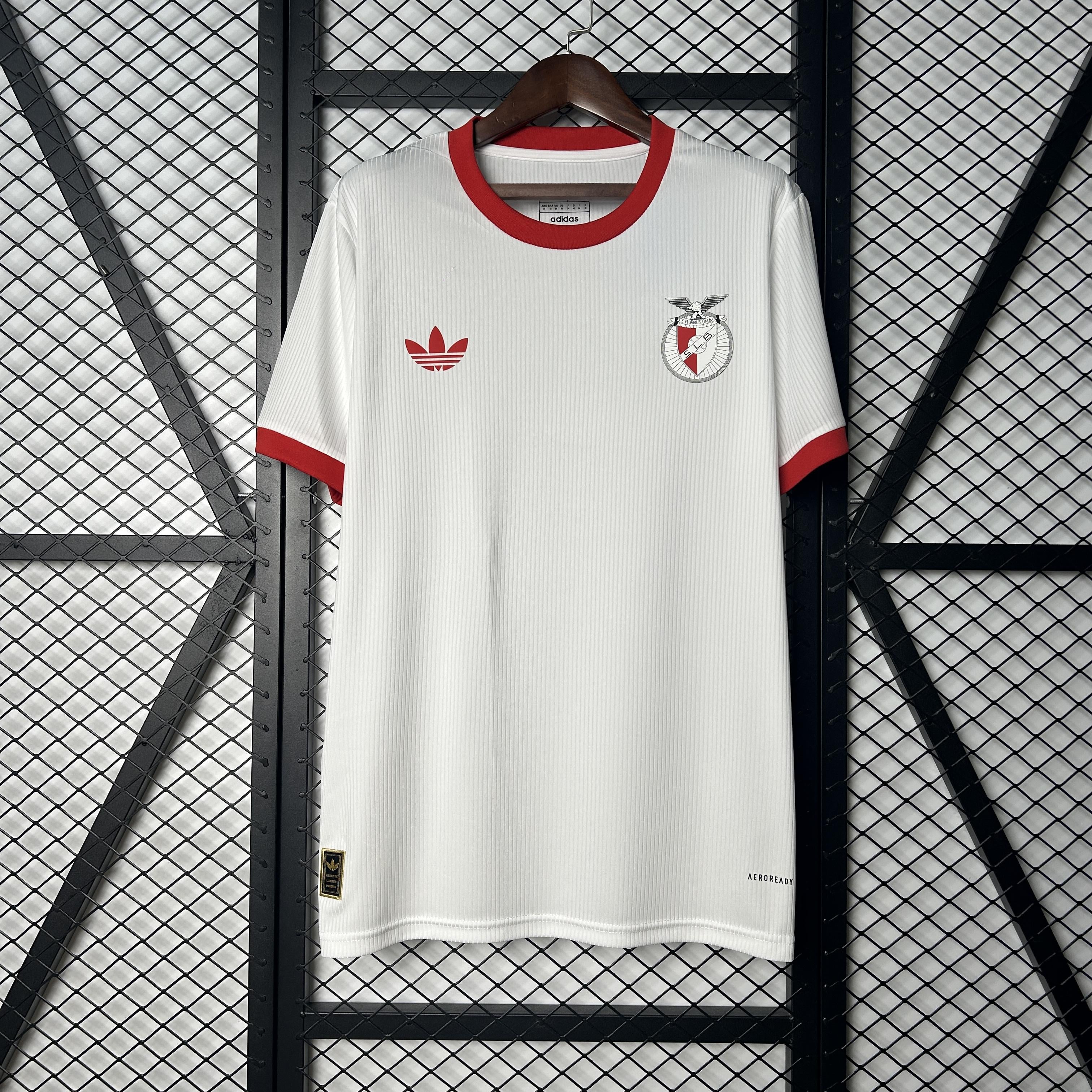 CAMISETA BENFICA ESPECIAL 25/26 HOMBRE (VERSIÓN FAN)