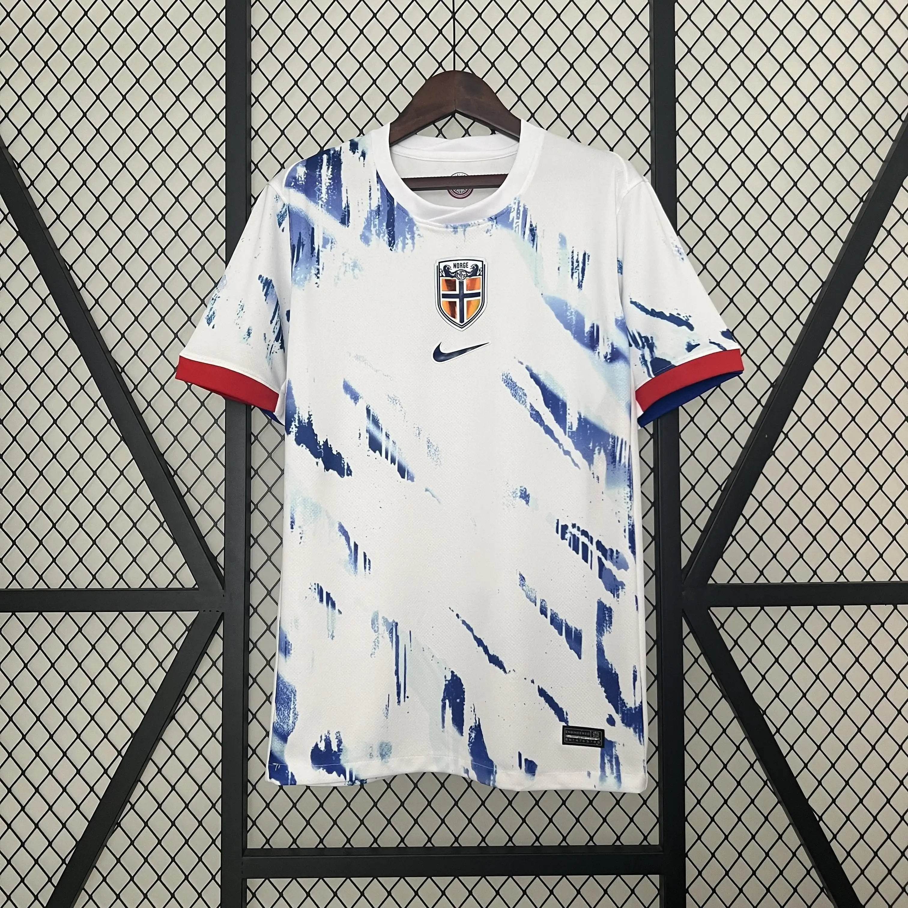 CAMISETA NORWAY ll 2024 HOMBRE (VERSIÓN FAN) - ZonaCamisetas