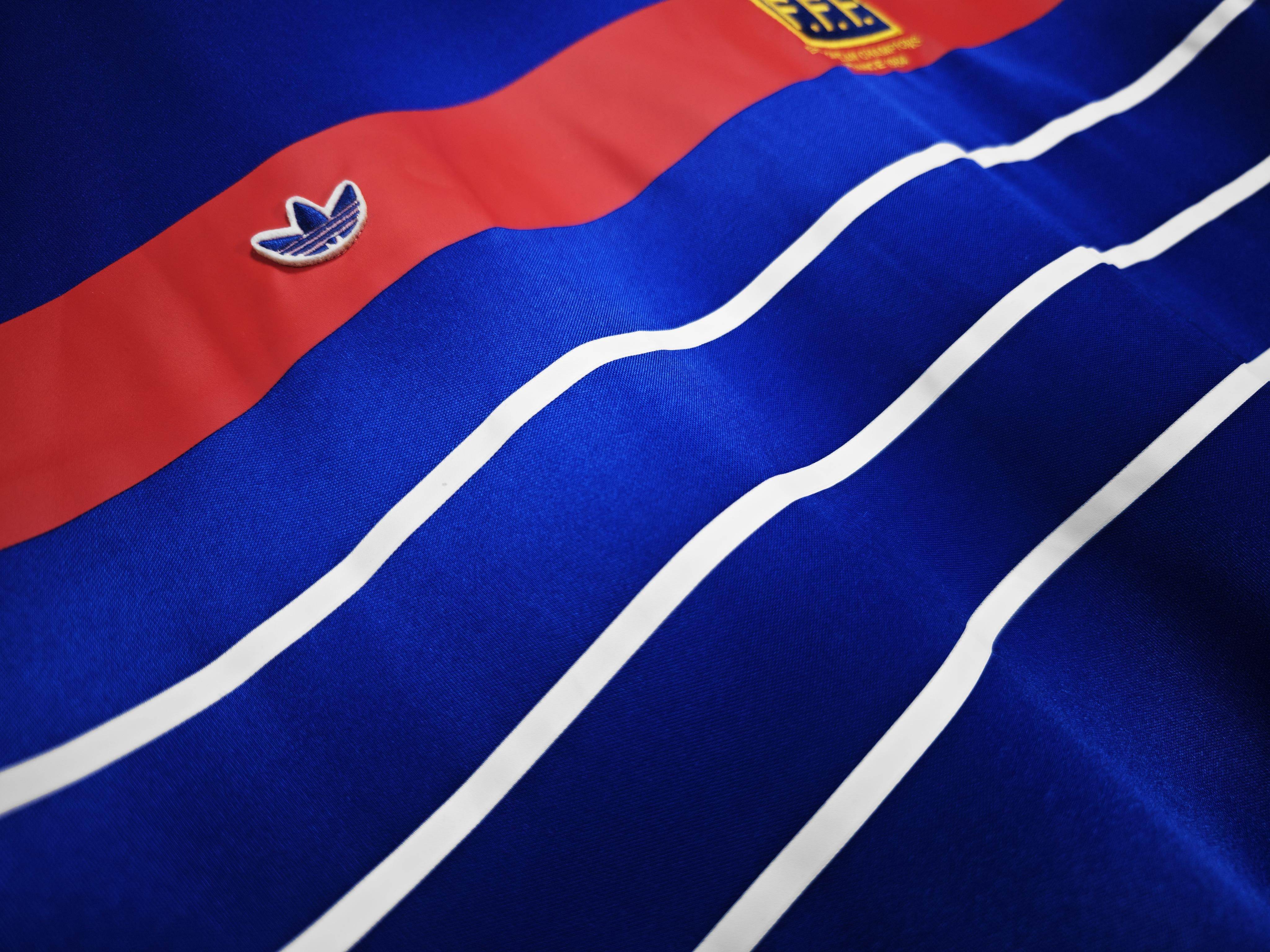 CAMISETA FRANCIA I 84 HOMBRE (RETRO) - ZonaCamisetas