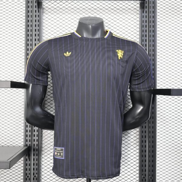 CAMISETA MANCHESTER UNITED ICON 25/26 HOMBRE (VERSIÓN JUGADOR) - Zona Camisetas