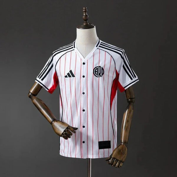 015892cb_55008bbd-e98d-490e-a4e6-d2884074336c CAMISETA RIVER PLATE EDICIÓN MLB (VERSIÓN FAN) - Zona Camisetas