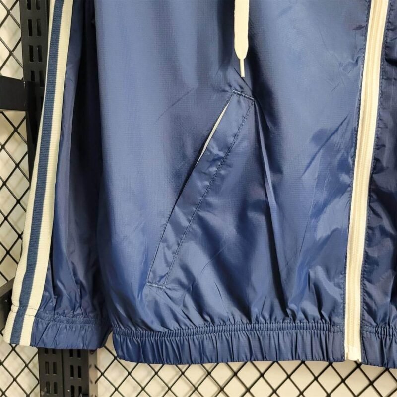 CORTAVIENTO BLUE - Zona Camisetas