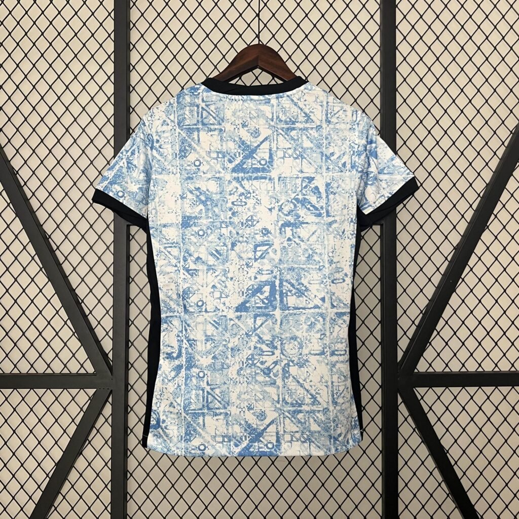 CAMISETA PORTUGAL ll 2024 MUJER (VERSIÓN FAN) - ZonaCamisetas