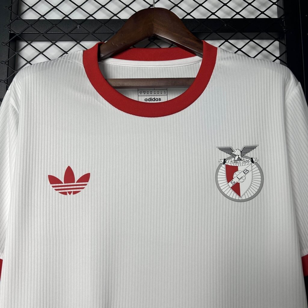 1794a316_b88dcfb6-e359-45b3-a14a-05ef786a0fed CAMISETA BENFICA ESPECIAL 25/26 HOMBRE (VERSIÓN FAN) - Zona Camisetas