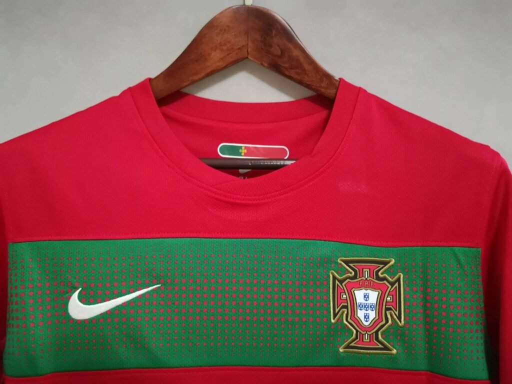 225b44cb_54410699-6ad4-454b-8611-28cd796ffaad CAMISETA PORTUGAL l 2010 HOMBRE (RETRO) - Zona Camisetas