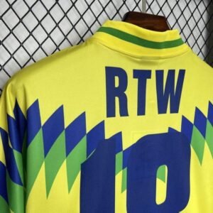 291ba7a6_52772863-879a-4ee9-aea7-71b77e2c04b4 CAMISETA BRASIL I 1995 HOMBRE (RETRO) - Zona Camisetas